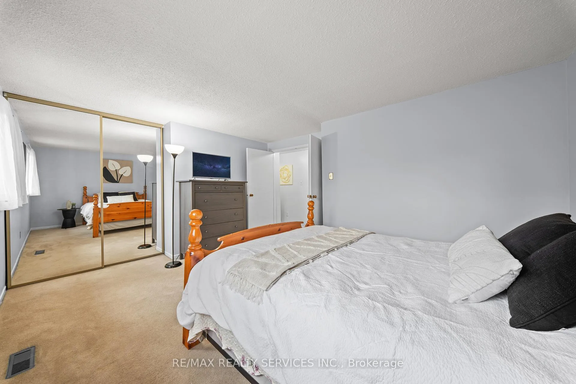 Photo 27 of Unit 107, 45 Hansen Road N, Brampton, Madoc — HOMEH