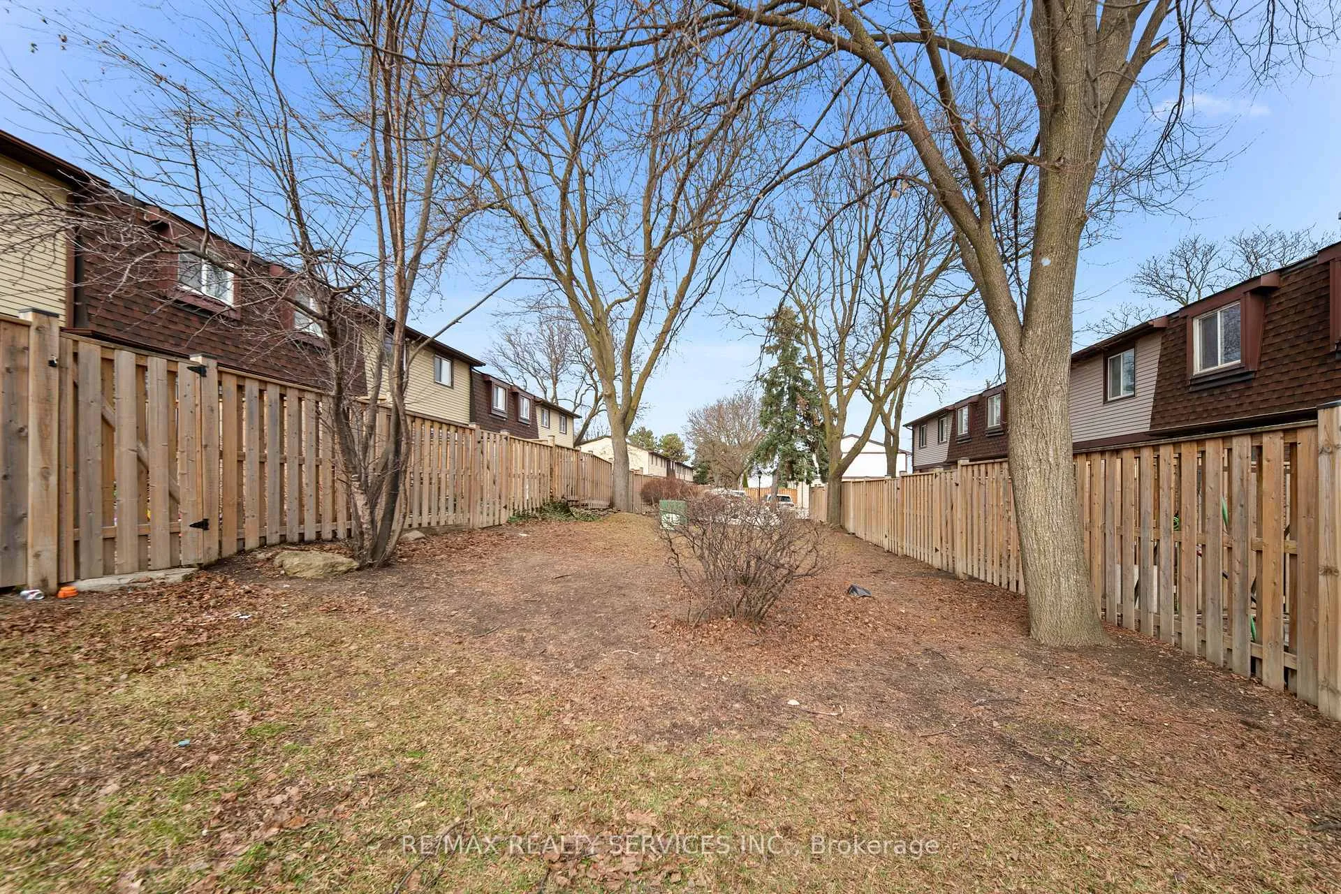 Photo 41 of Unit 107, 45 Hansen Road N, Brampton, Madoc — HOMEH