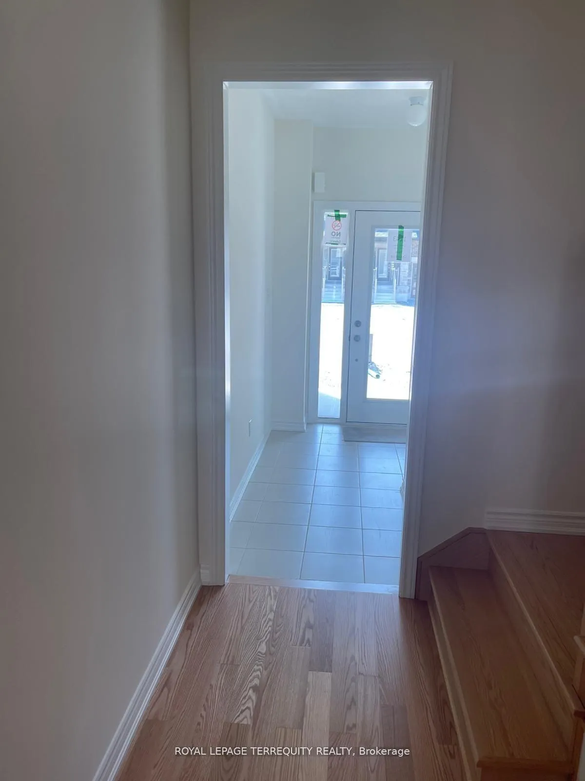 Photo 2 of 1143 Cameo Street NW, Pickering, Rural Pickering — HOMEH