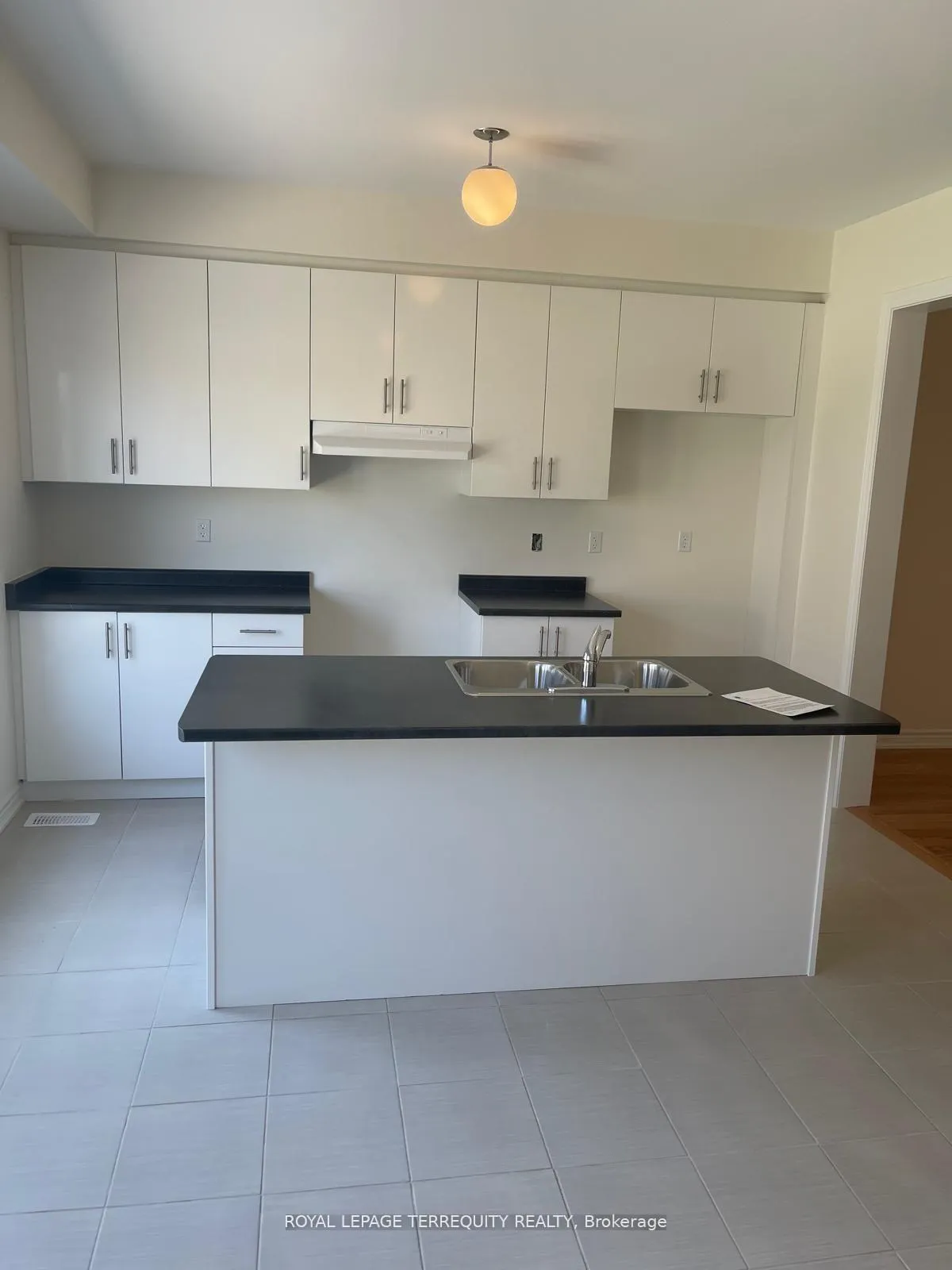 Photo 6 of 1143 Cameo Street NW, Pickering, Rural Pickering — HOMEH
