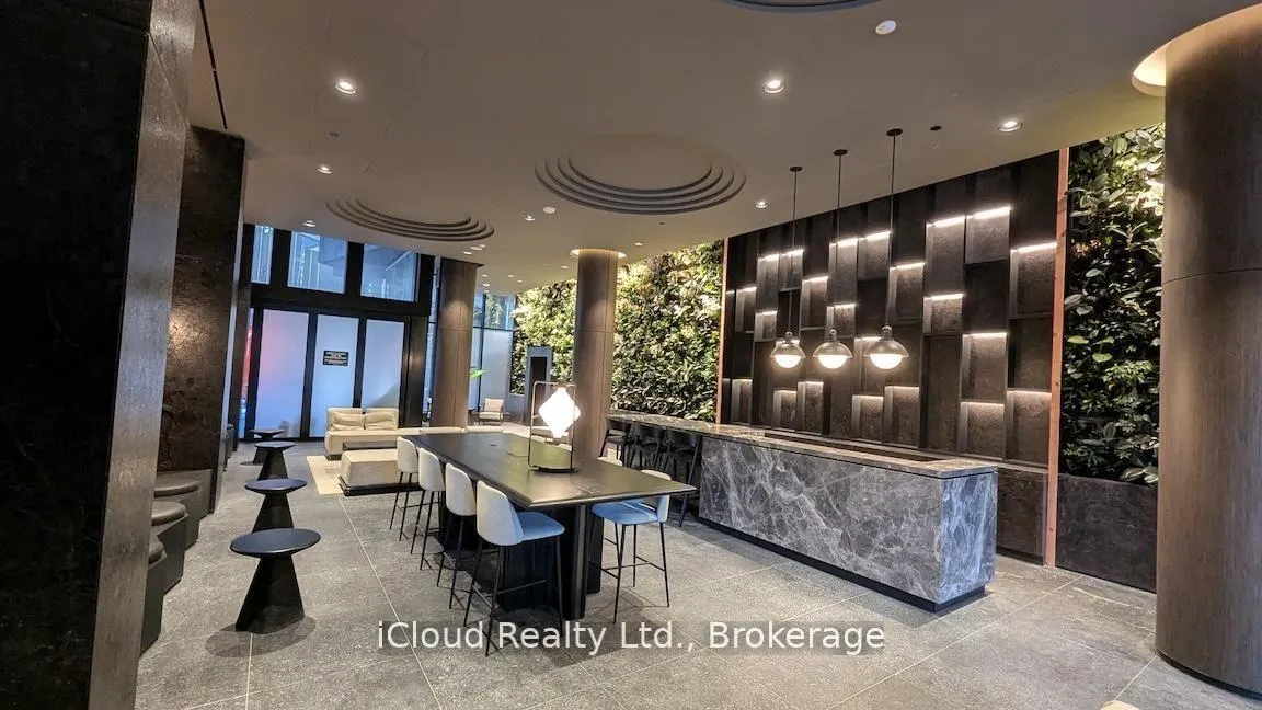 Photo 16 of Unit 2414, 120 Broadway Avenue E, Toronto, Mount Pleasant West — HOMEH