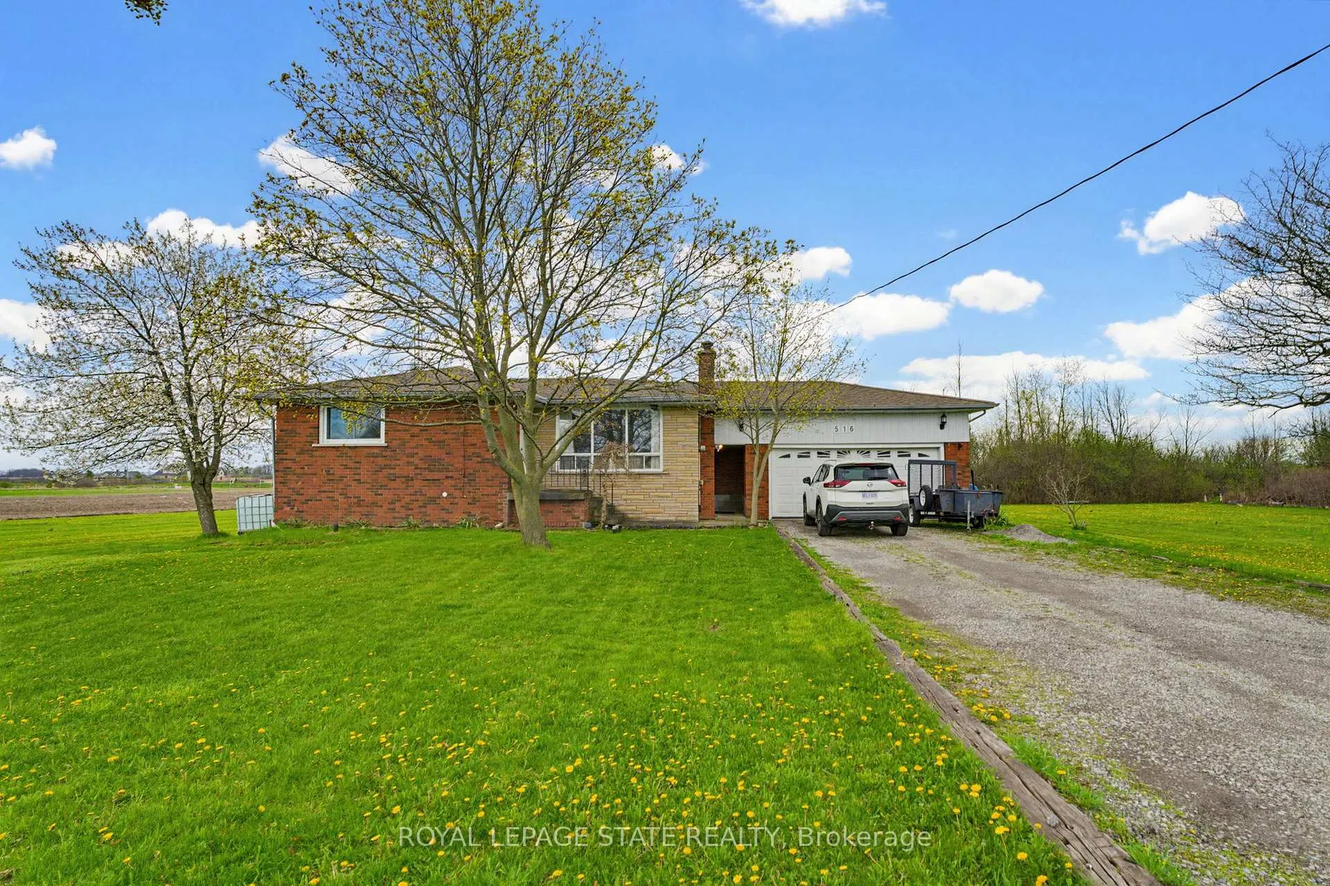 Photo 3 of 516 Mud Street E, Hamilton, Rural Stoney Creek — HOMEH