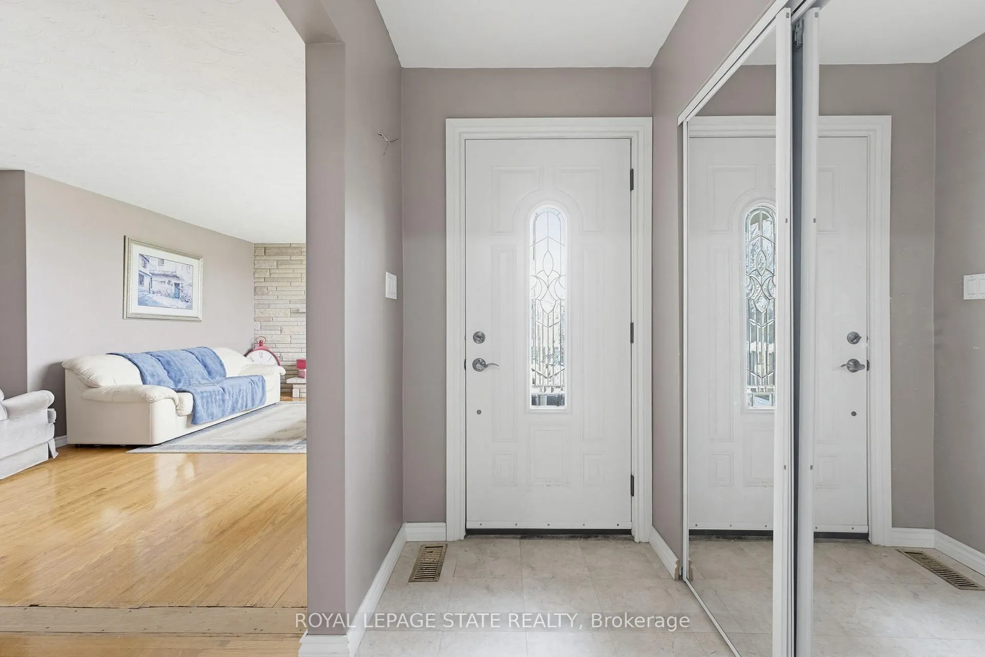 Photo 6 of 516 Mud Street E, Hamilton, Rural Stoney Creek — HOMEH