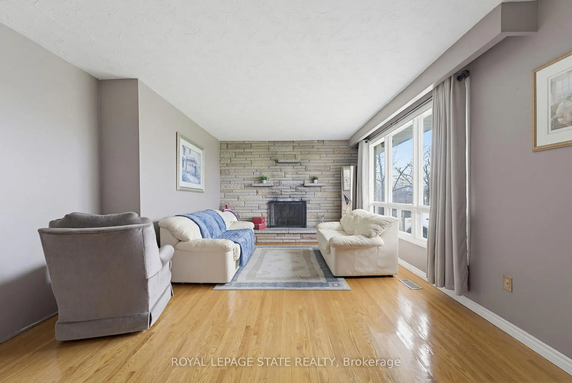 Photo 7 of 516 Mud Street E, Hamilton, Rural Stoney Creek — HOMEH