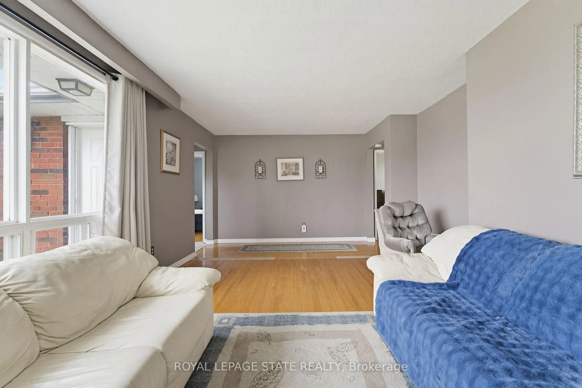Photo 8 of 516 Mud Street E, Hamilton, Rural Stoney Creek — HOMEH