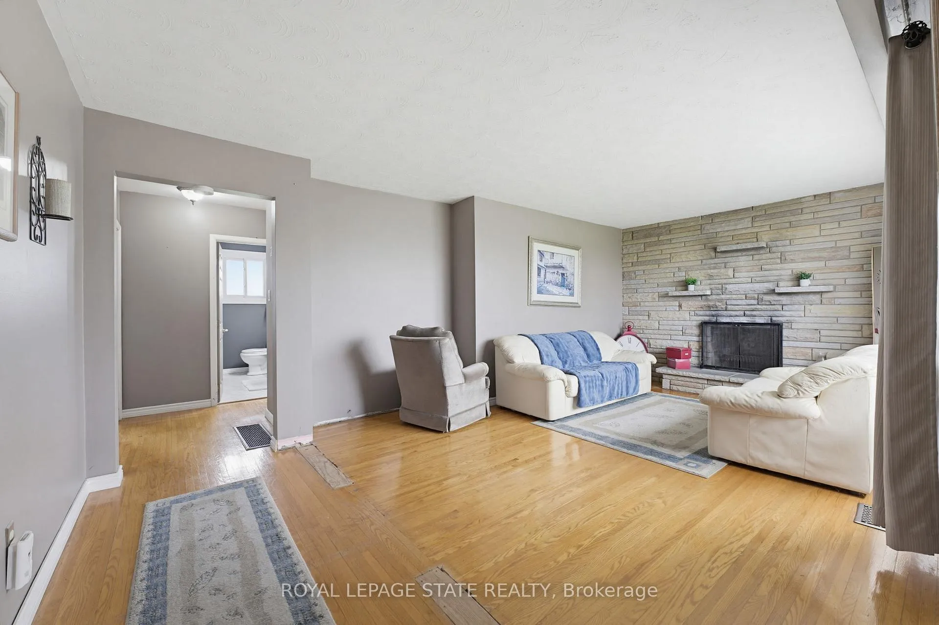 Photo 10 of 516 Mud Street E, Hamilton, Rural Stoney Creek — HOMEH