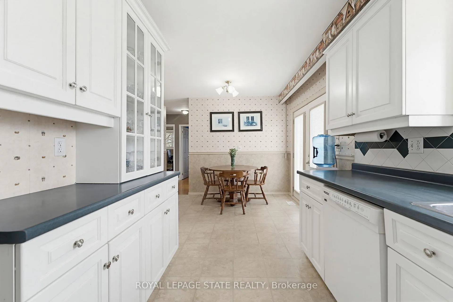 Photo 13 of 516 Mud Street E, Hamilton, Rural Stoney Creek — HOMEH