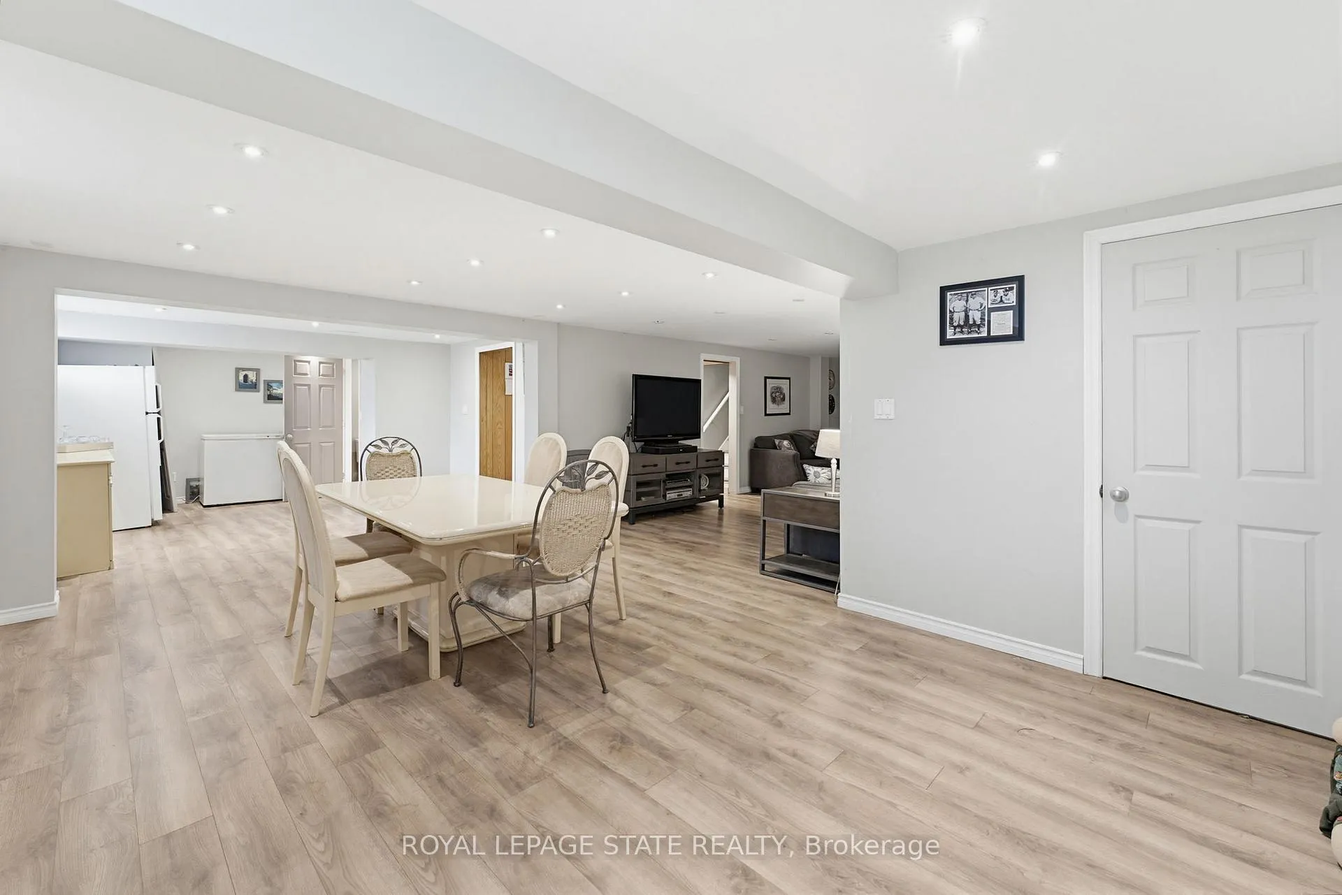Photo 26 of 516 Mud Street E, Hamilton, Rural Stoney Creek — HOMEH