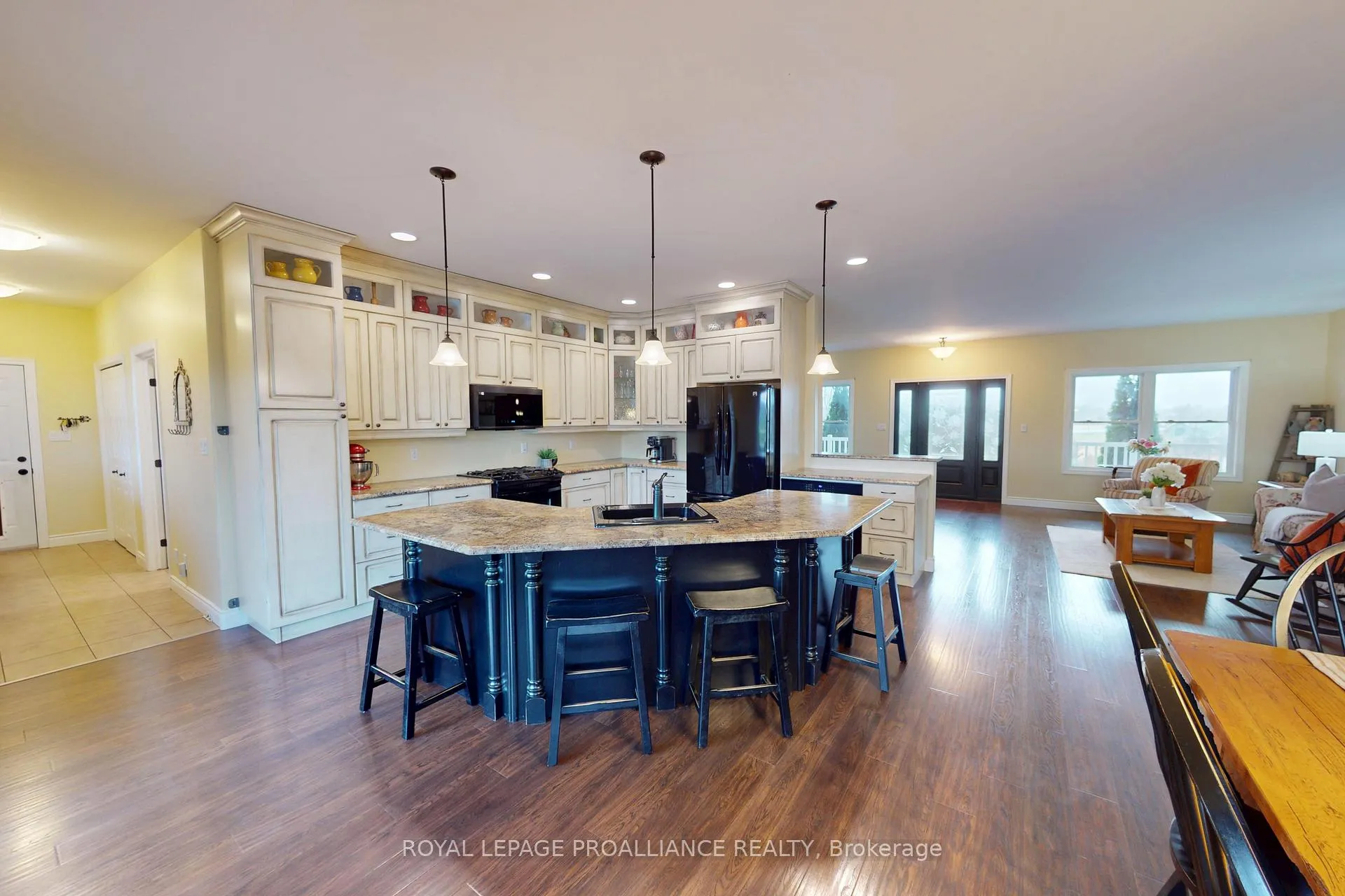 Photo 11 of Unit A, 2104 Highway 37, Belleville, Thurlow Ward — HOMEH