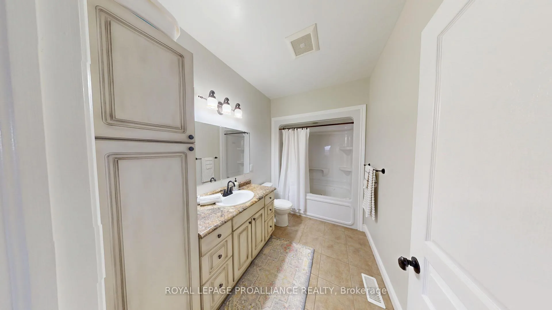 Photo 23 of Unit A, 2104 Highway 37, Belleville, Thurlow Ward — HOMEH