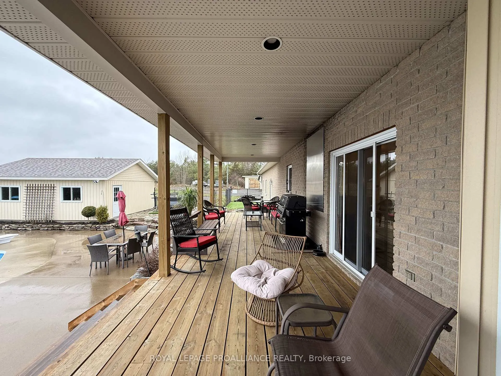 Photo 38 of Unit A, 2104 Highway 37, Belleville, Thurlow Ward — HOMEH