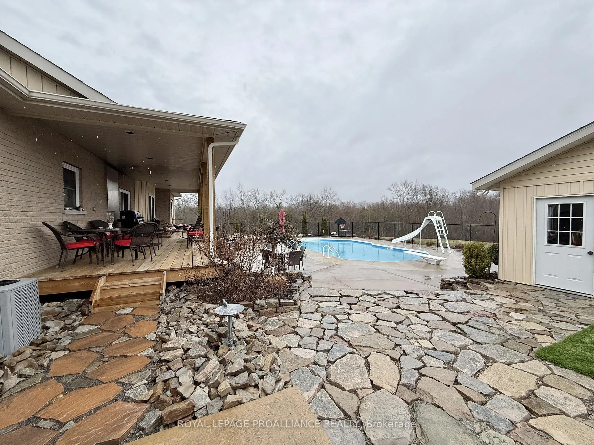 Photo 40 of Unit A, 2104 Highway 37, Belleville, Thurlow Ward — HOMEH