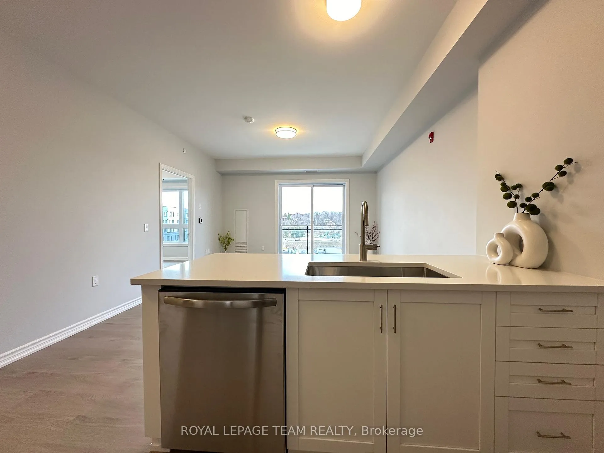 Photo 5 of Unit 504, 1350 Hemlock Road, Ottawa, CFB Rockcliffe and Area — HOMEH