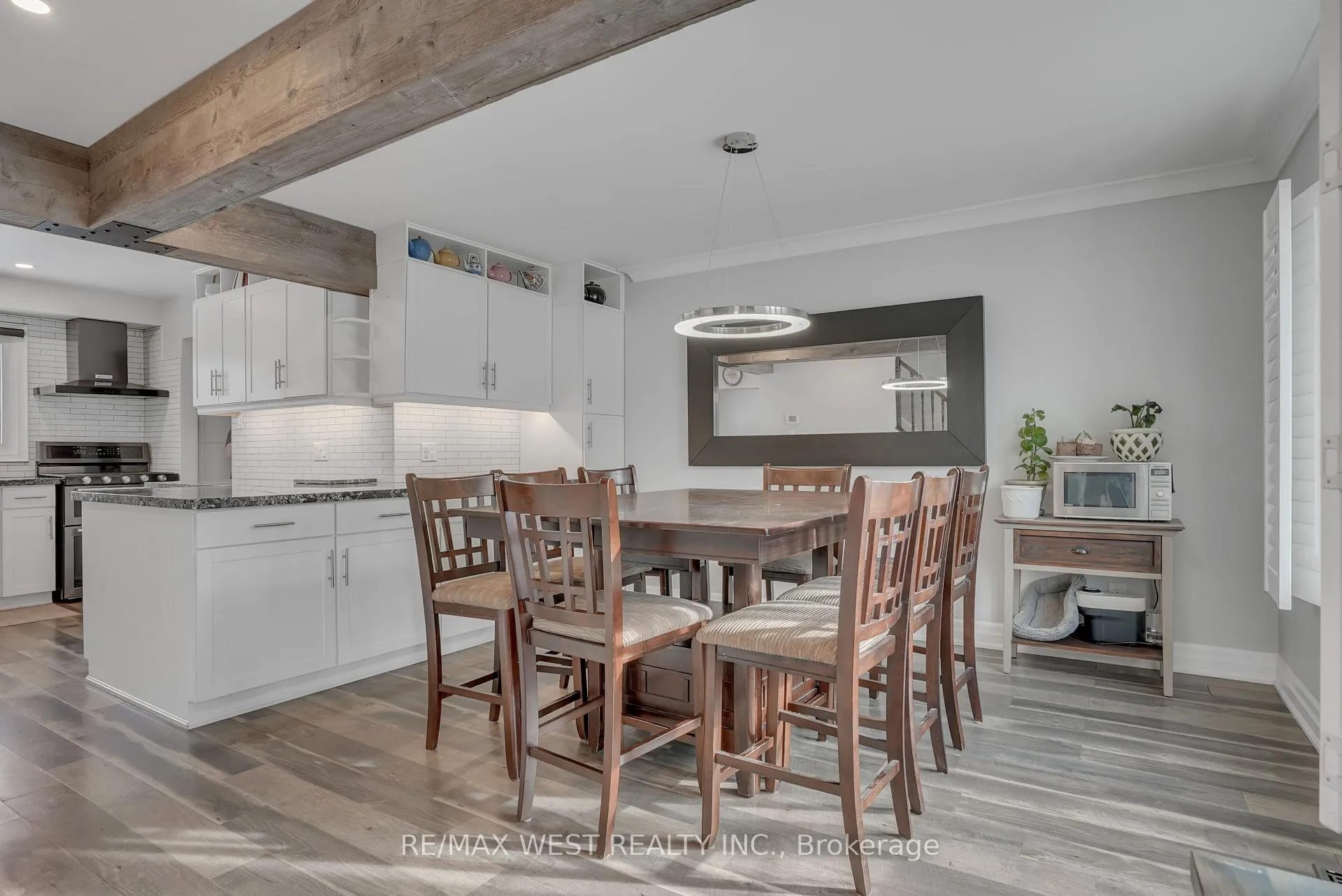 Photo 4 of 64 Heather Street, Barrie, Sunnidale — HOMEH
