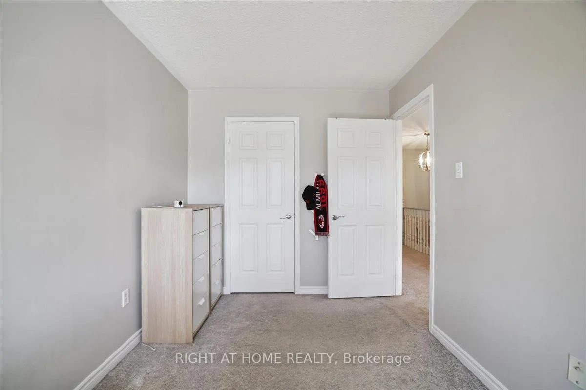 Photo 26 of 555 Taylor Crescent, Burlington, Shoreacres — HOMEH