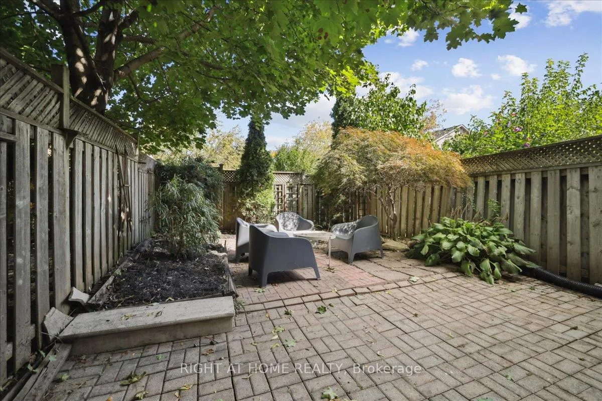 Photo 31 of 555 Taylor Crescent, Burlington, Shoreacres — HOMEH