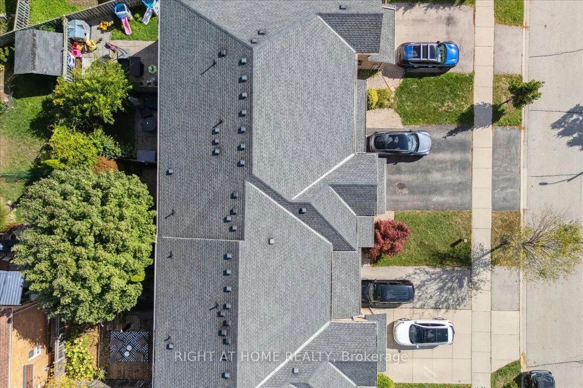 Photo 35 of 555 Taylor Crescent, Burlington, Shoreacres — HOMEH