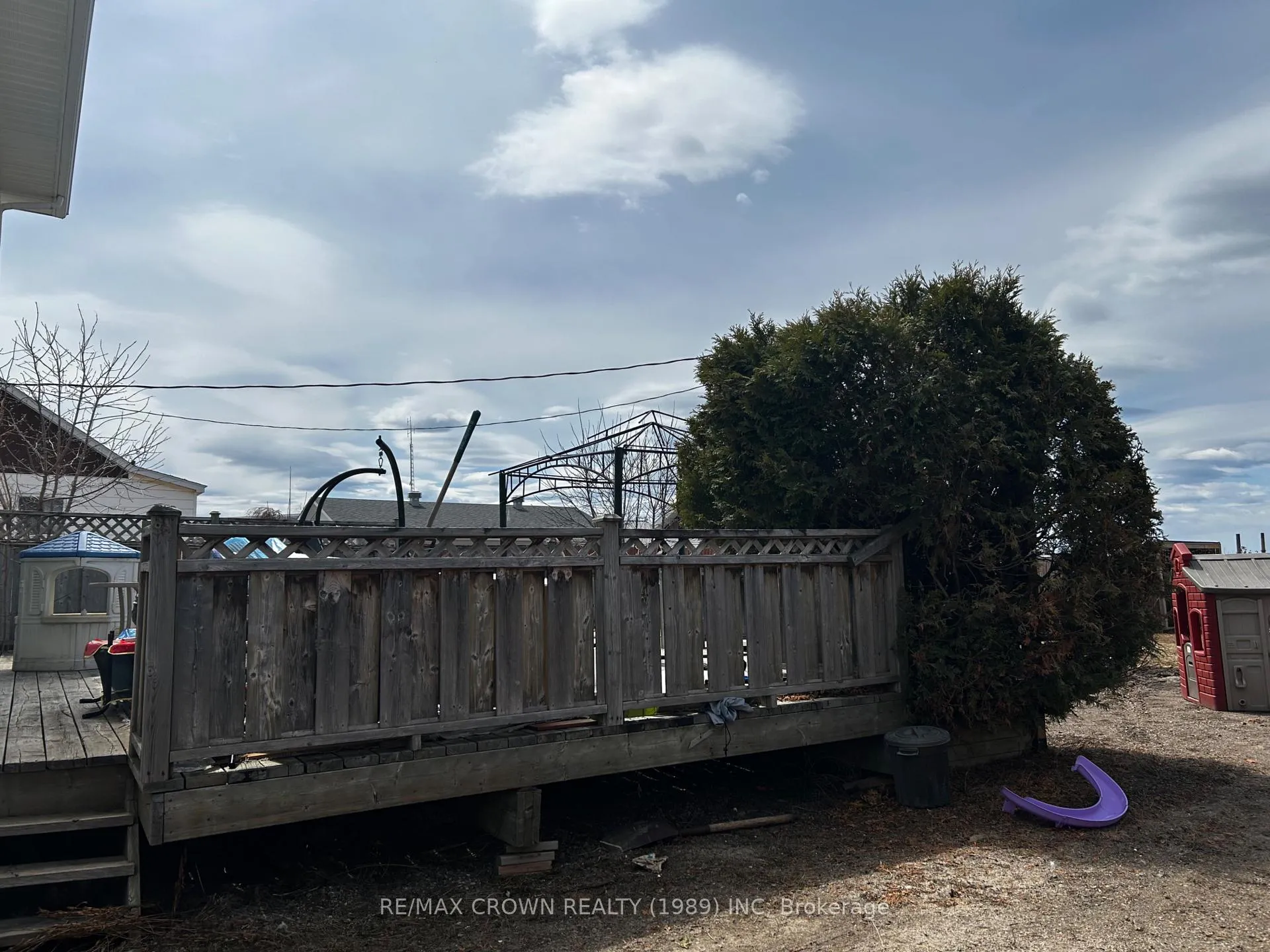 Photo 10 of 86 Brunelle Road N, Kapuskasing — HOMEH