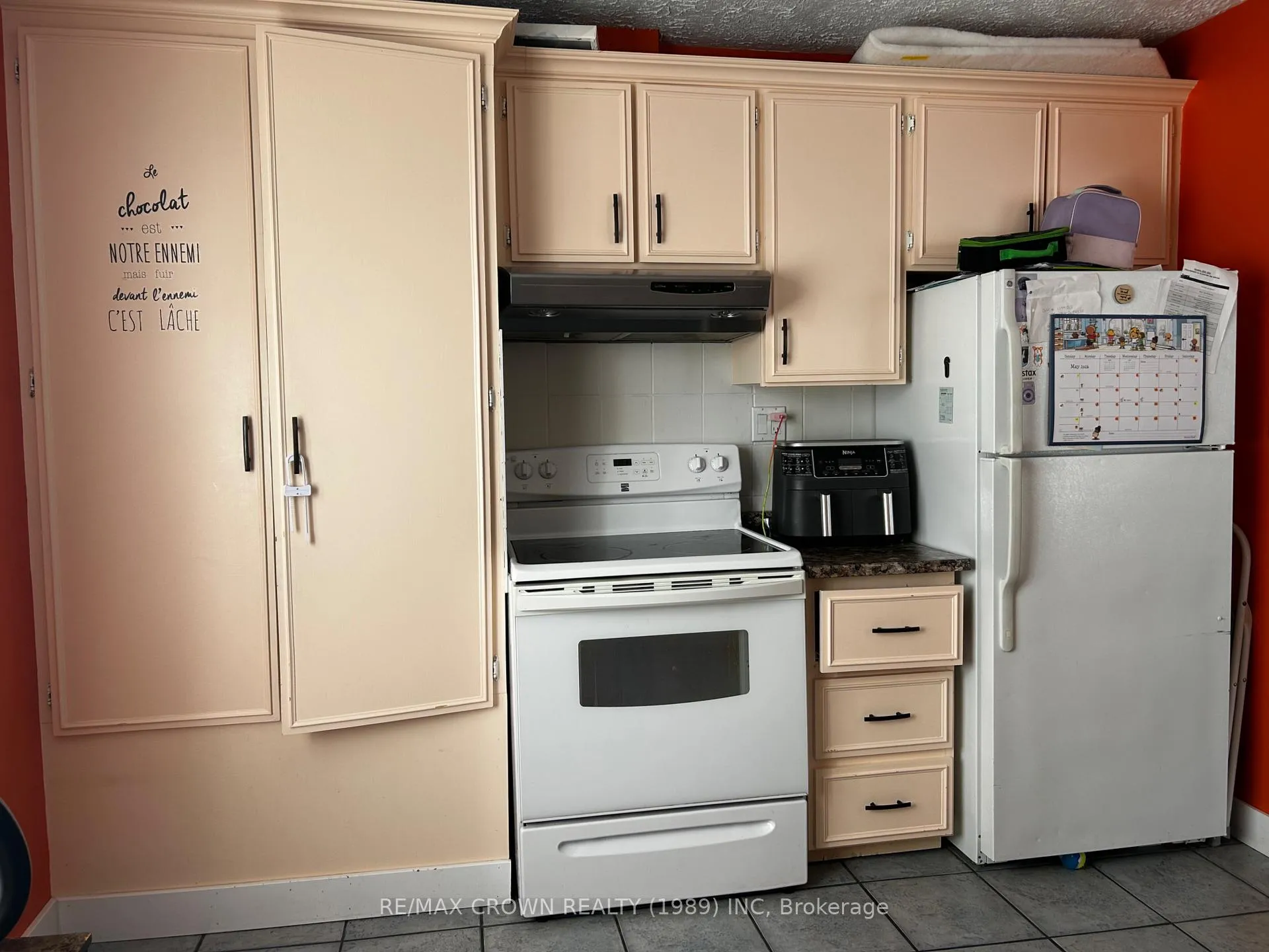 Photo 16 of 86 Brunelle Road N, Kapuskasing — HOMEH