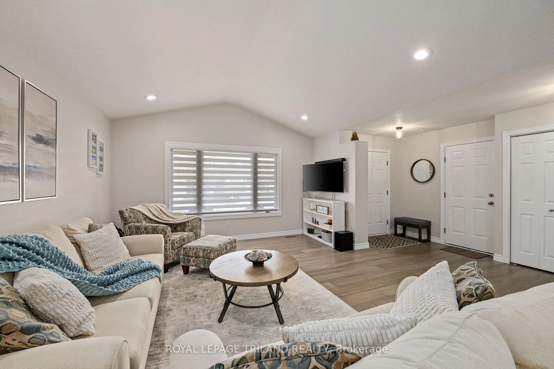Photo 7 of 77 Shaw Boulevard, Central Elgin, Lynhurst — HOMEH
