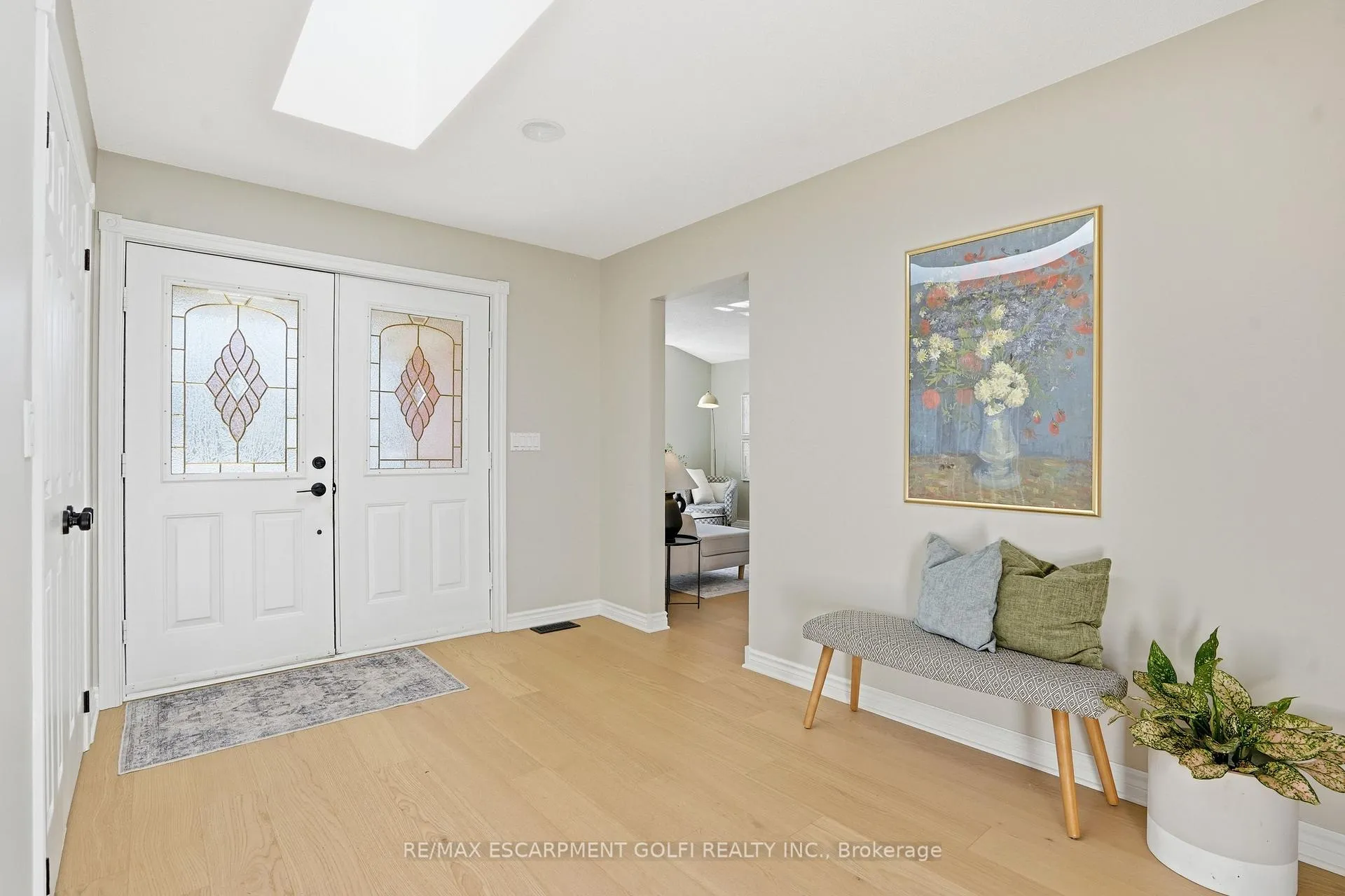 Photo 3 of 181 Lawrence Lane, Pelham, Fonthill — HOMEH