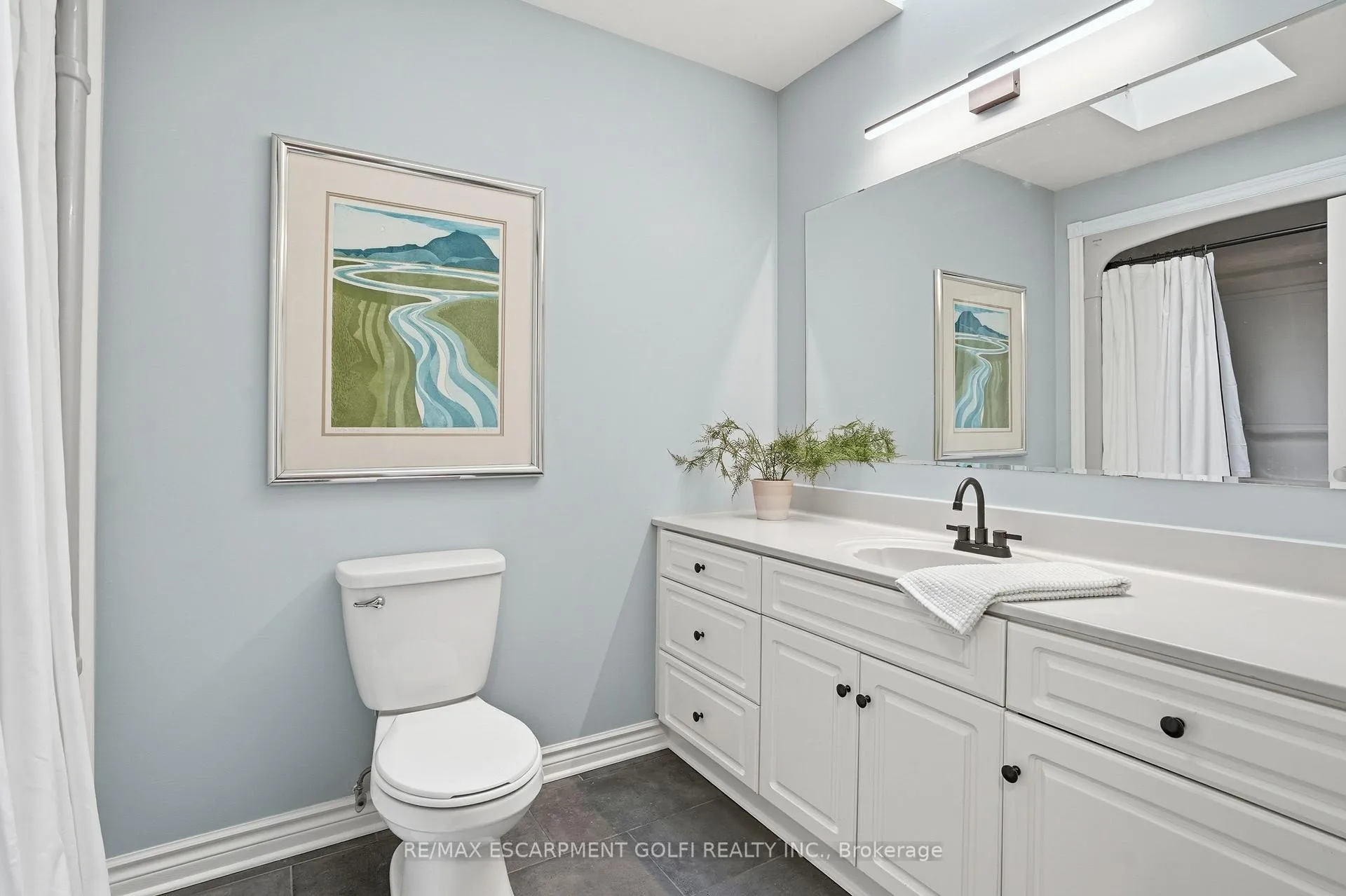 Photo 19 of 181 Lawrence Lane, Pelham, Fonthill — HOMEH