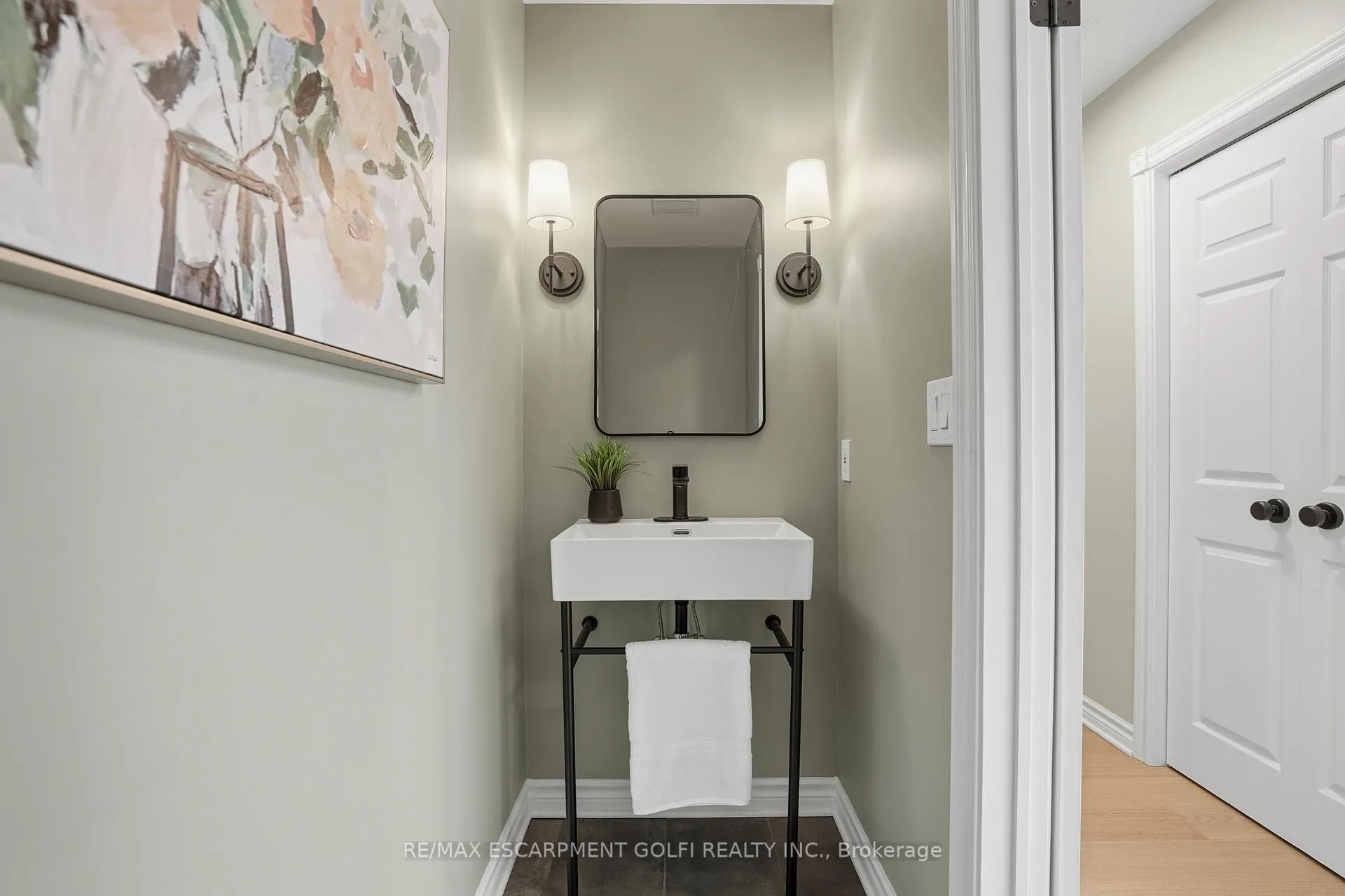 Photo 20 of 181 Lawrence Lane, Pelham, Fonthill — HOMEH