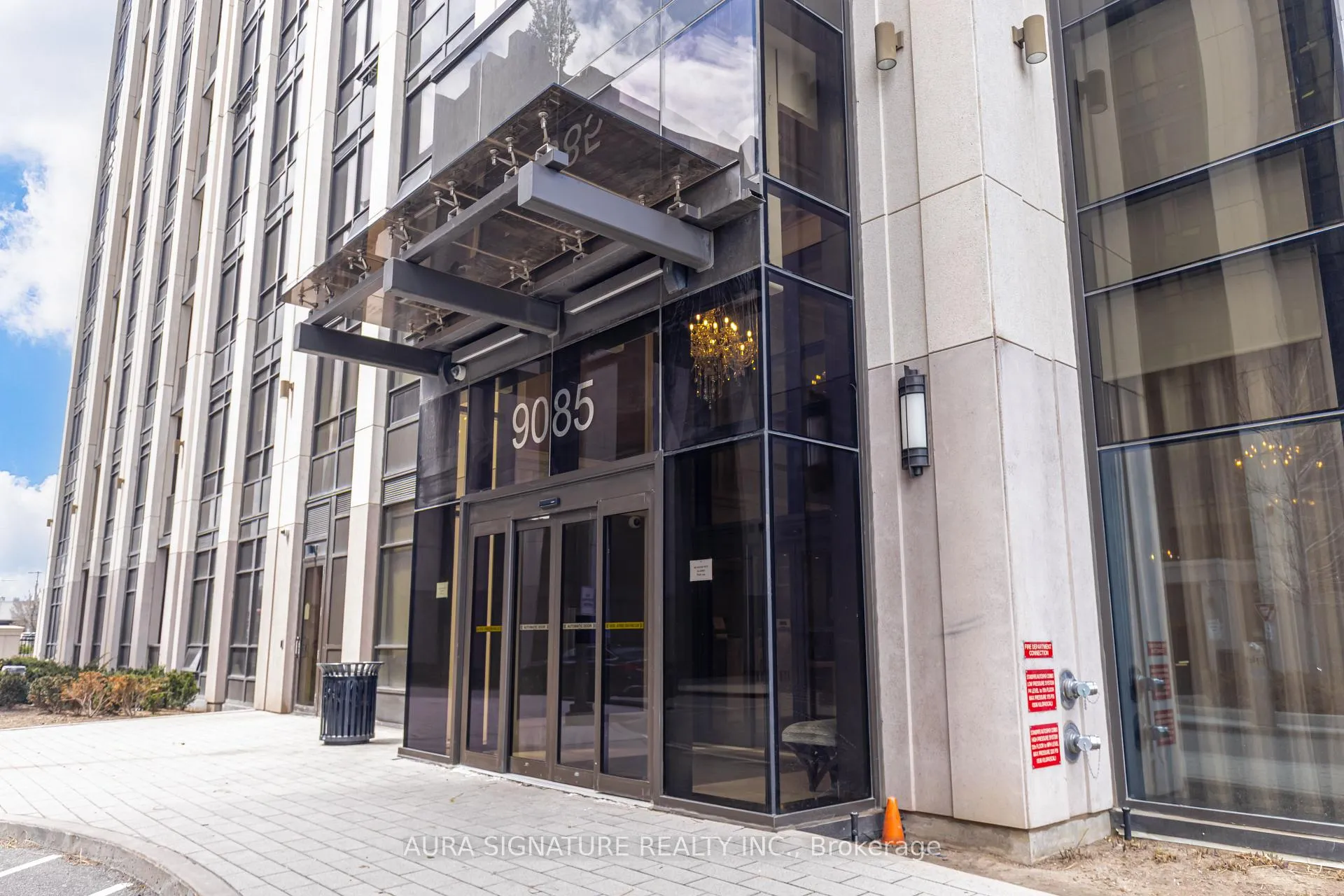 Photo 2 of Unit 1607, 9085 Jane Street, Vaughan, Concord — HOMEH