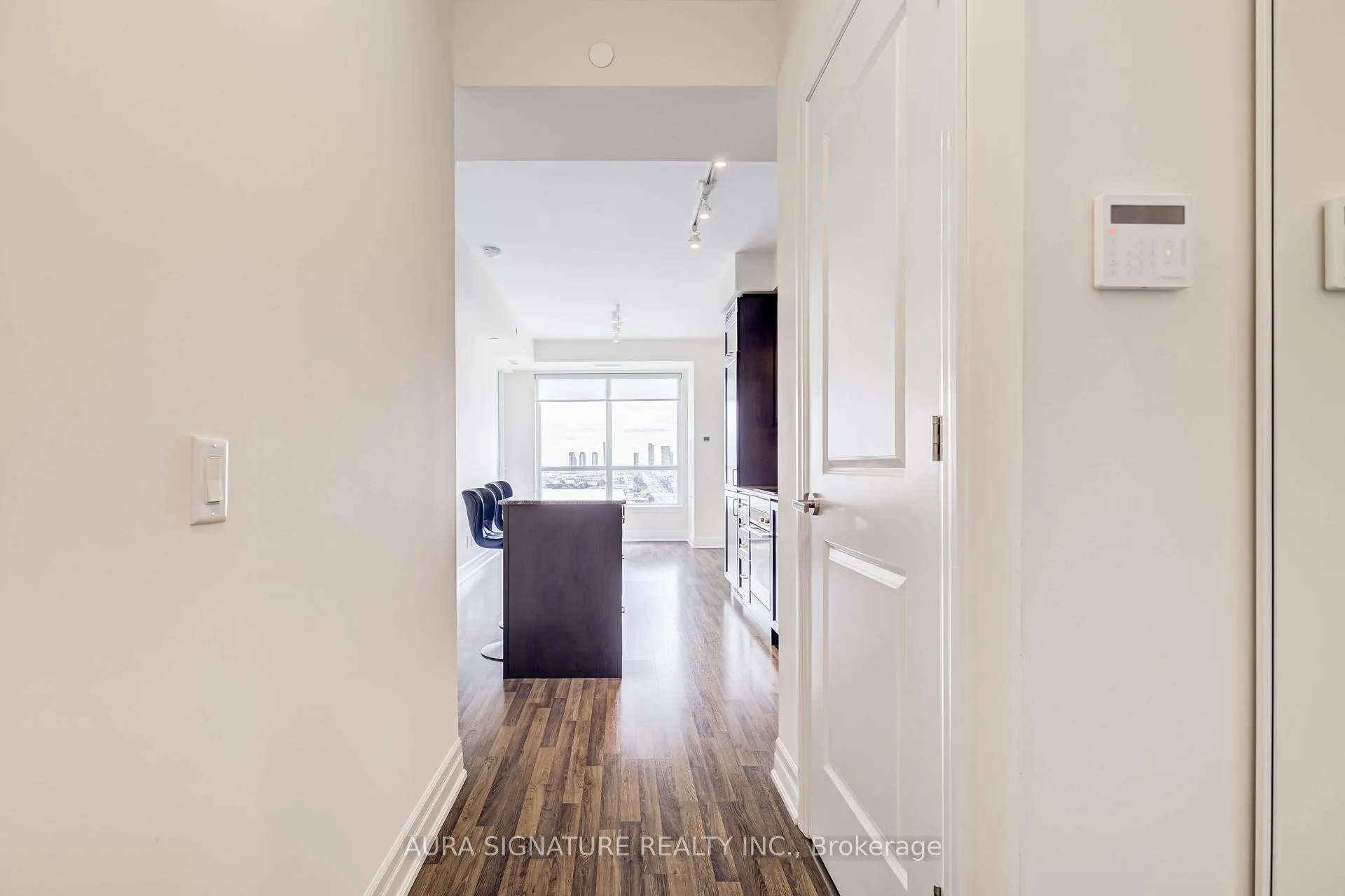 Photo 9 of Unit 1607, 9085 Jane Street, Vaughan, Concord — HOMEH