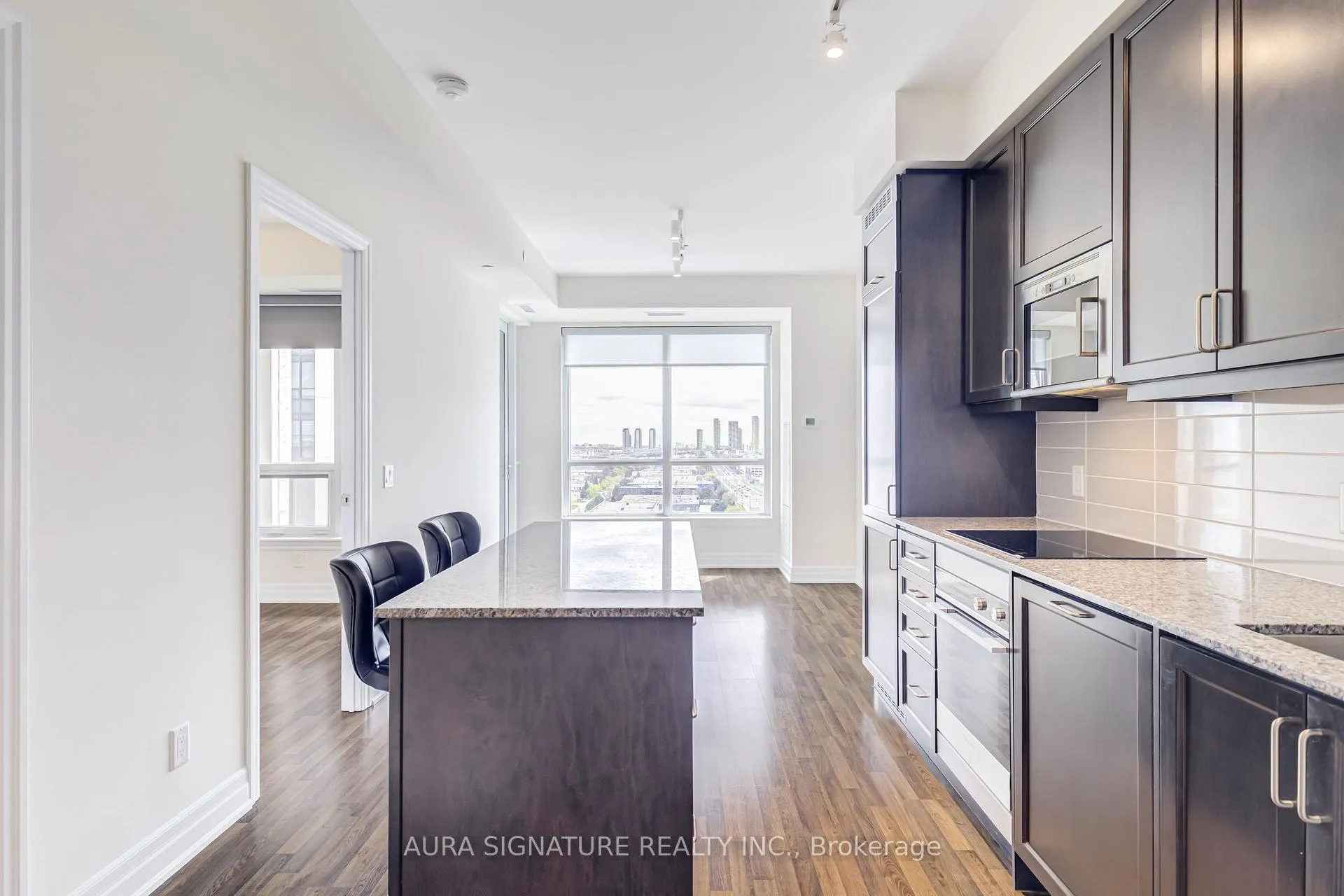 Photo 10 of Unit 1607, 9085 Jane Street, Vaughan, Concord — HOMEH
