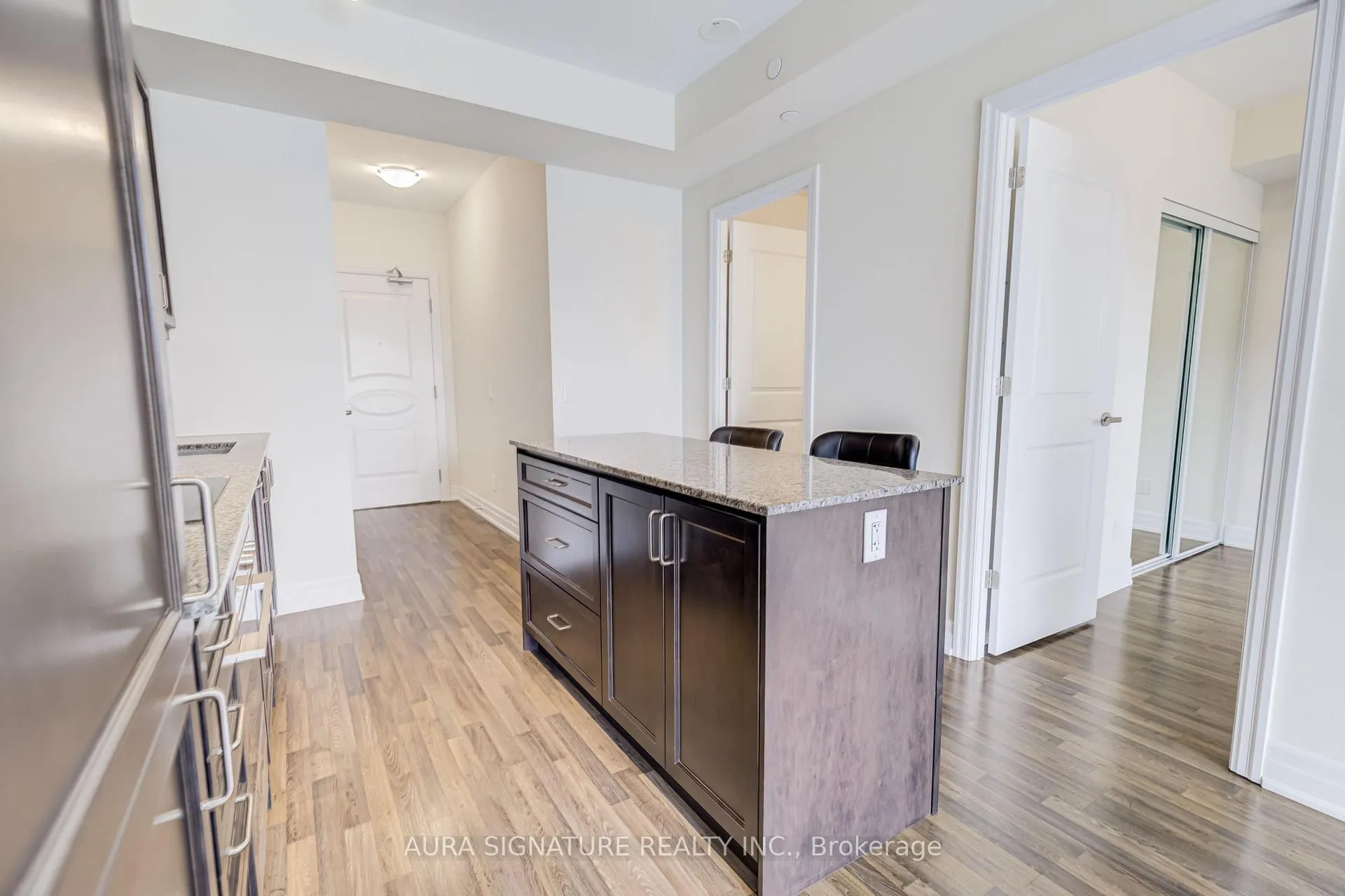 Photo 14 of Unit 1607, 9085 Jane Street, Vaughan, Concord — HOMEH