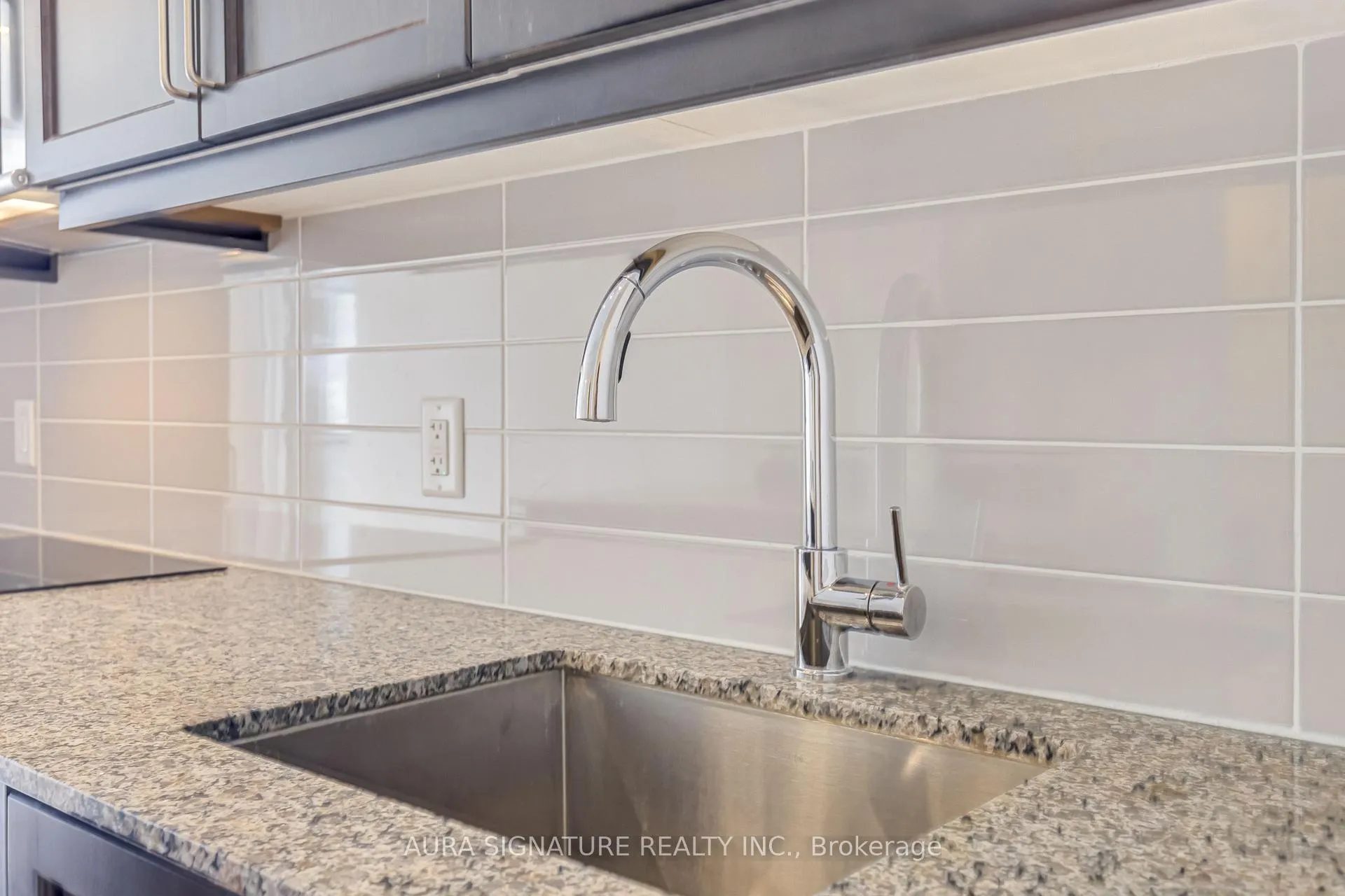 Photo 15 of Unit 1607, 9085 Jane Street, Vaughan, Concord — HOMEH