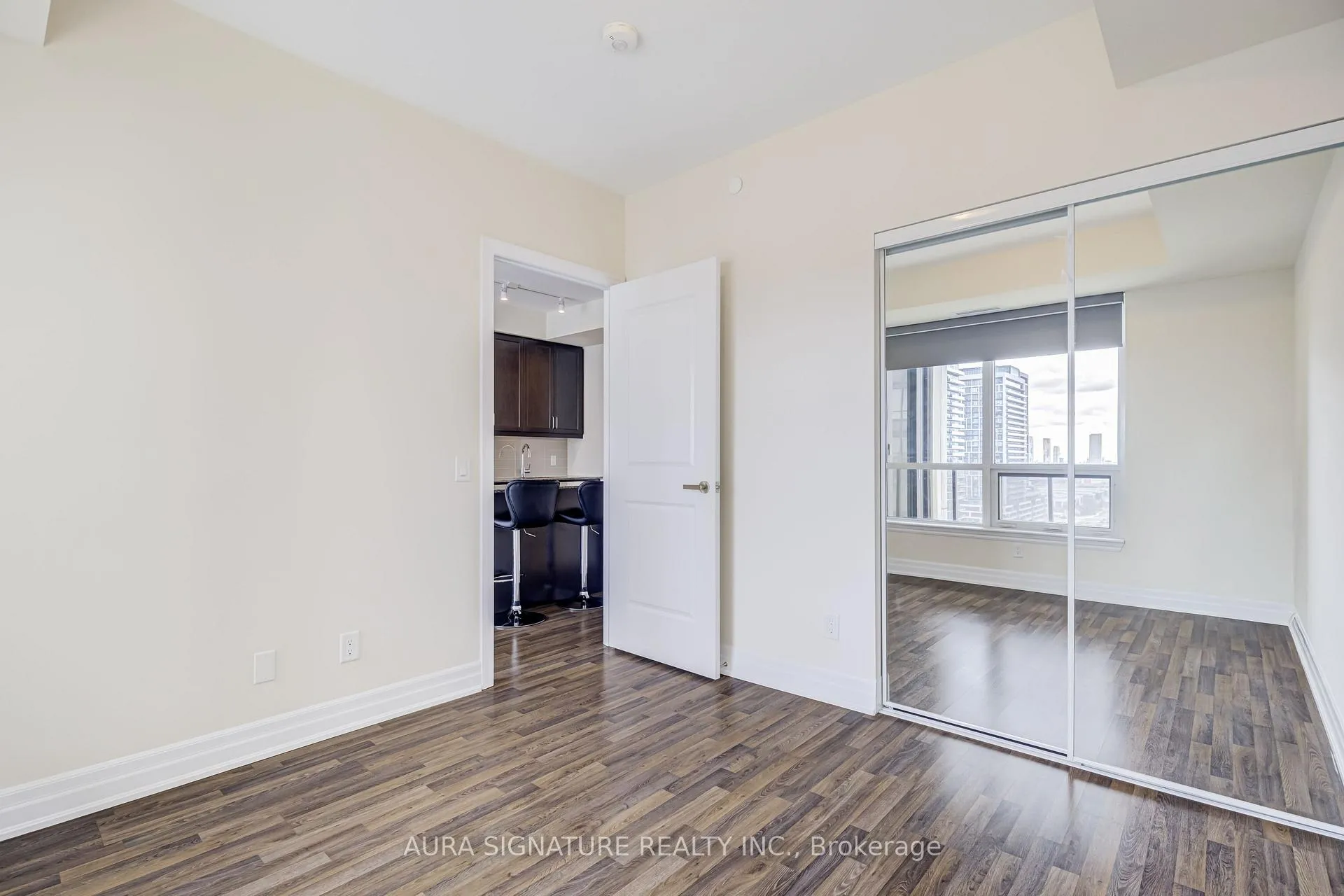 Photo 23 of Unit 1607, 9085 Jane Street, Vaughan, Concord — HOMEH