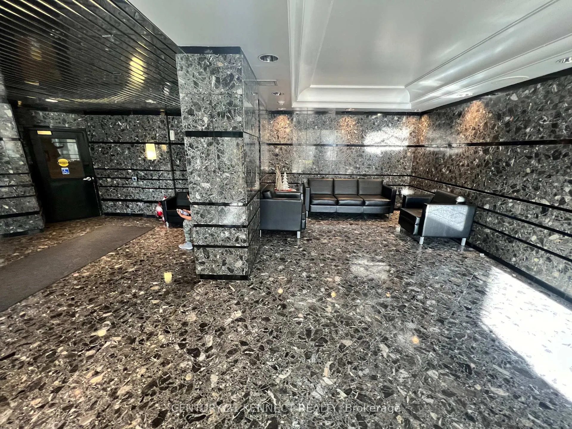 Photo 5 of Unit 604, 4725 Sheppard Avenue, Scarborough, Agincourt South-Malvern West — HOMEH