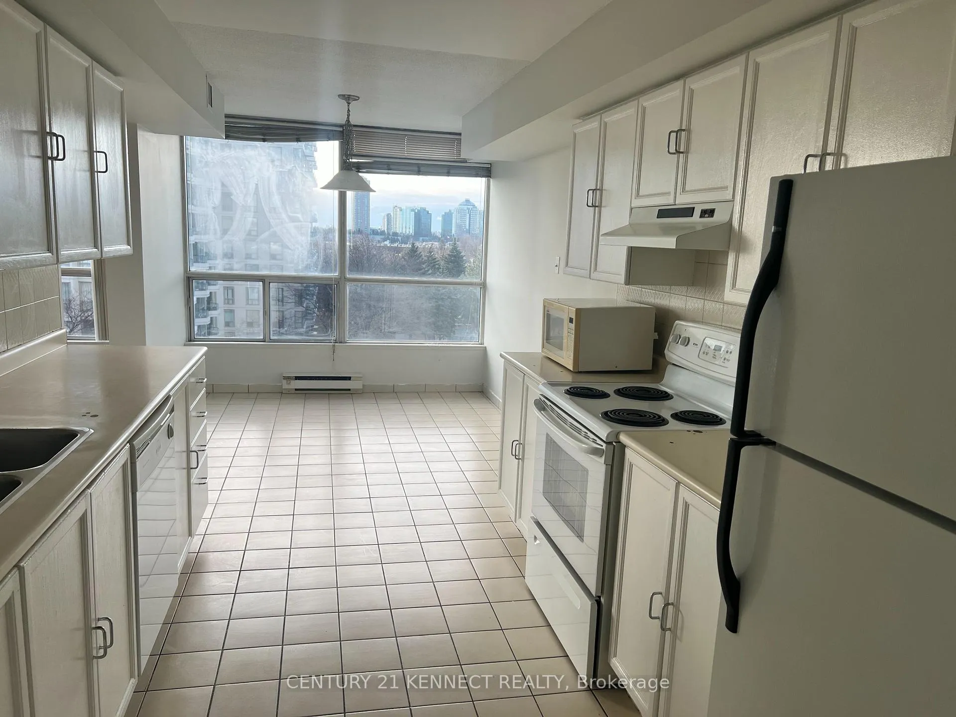Photo 11 of Unit 604, 4725 Sheppard Avenue, Scarborough, Agincourt South-Malvern West — HOMEH
