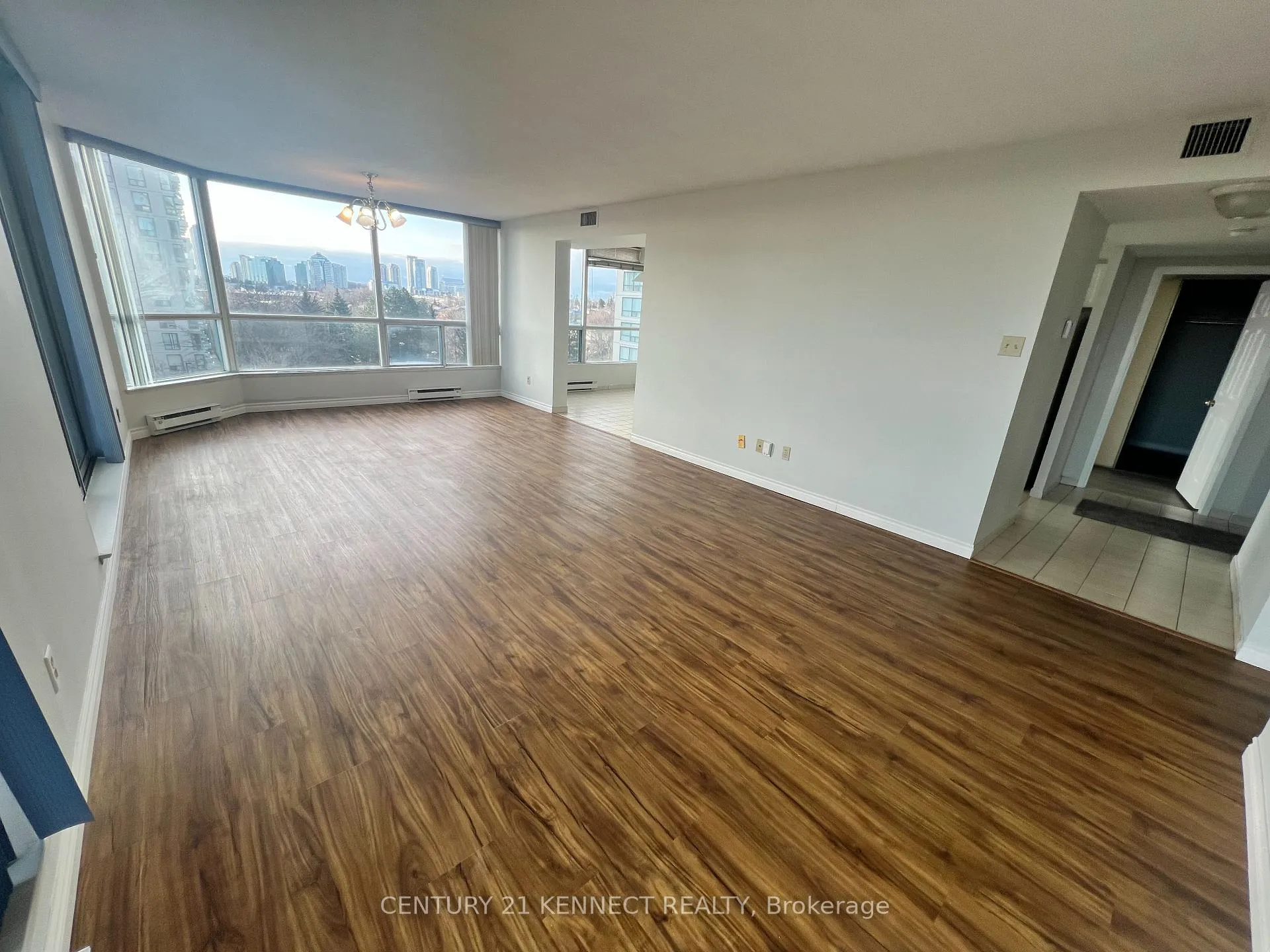 Photo 27 of Unit 604, 4725 Sheppard Avenue, Scarborough, Agincourt South-Malvern West — HOMEH
