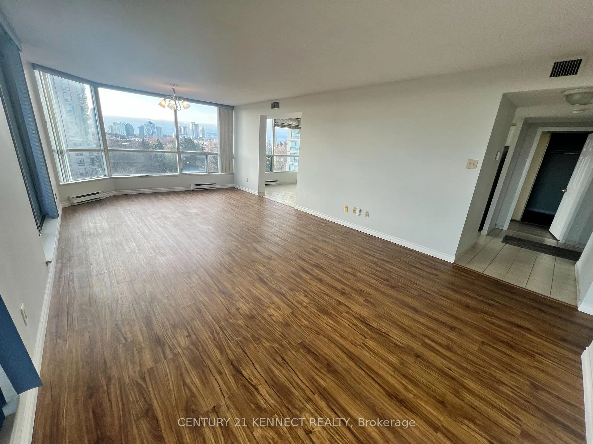 Photo 28 of Unit 604, 4725 Sheppard Avenue, Scarborough, Agincourt South-Malvern West — HOMEH