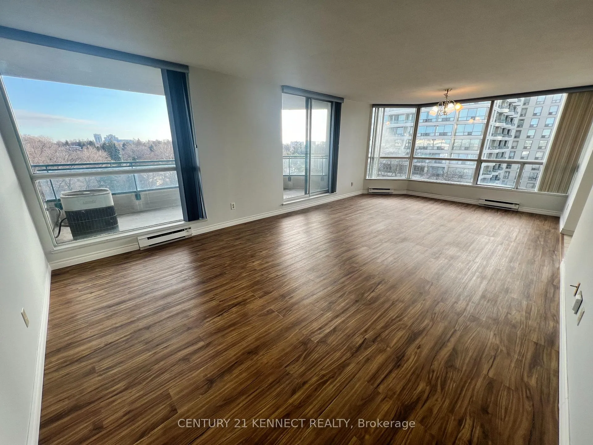 Photo 29 of Unit 604, 4725 Sheppard Avenue, Scarborough, Agincourt South-Malvern West — HOMEH