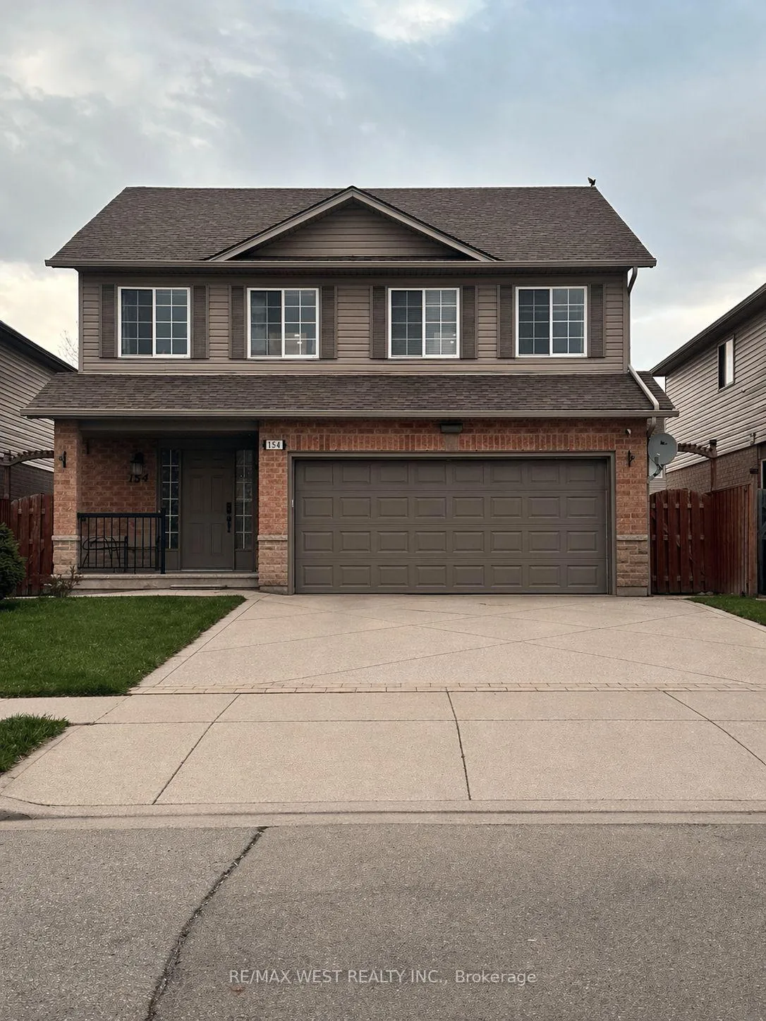 Photo 1 of 154 Thames Way, Hamilton, Mount Hope — HOMEH