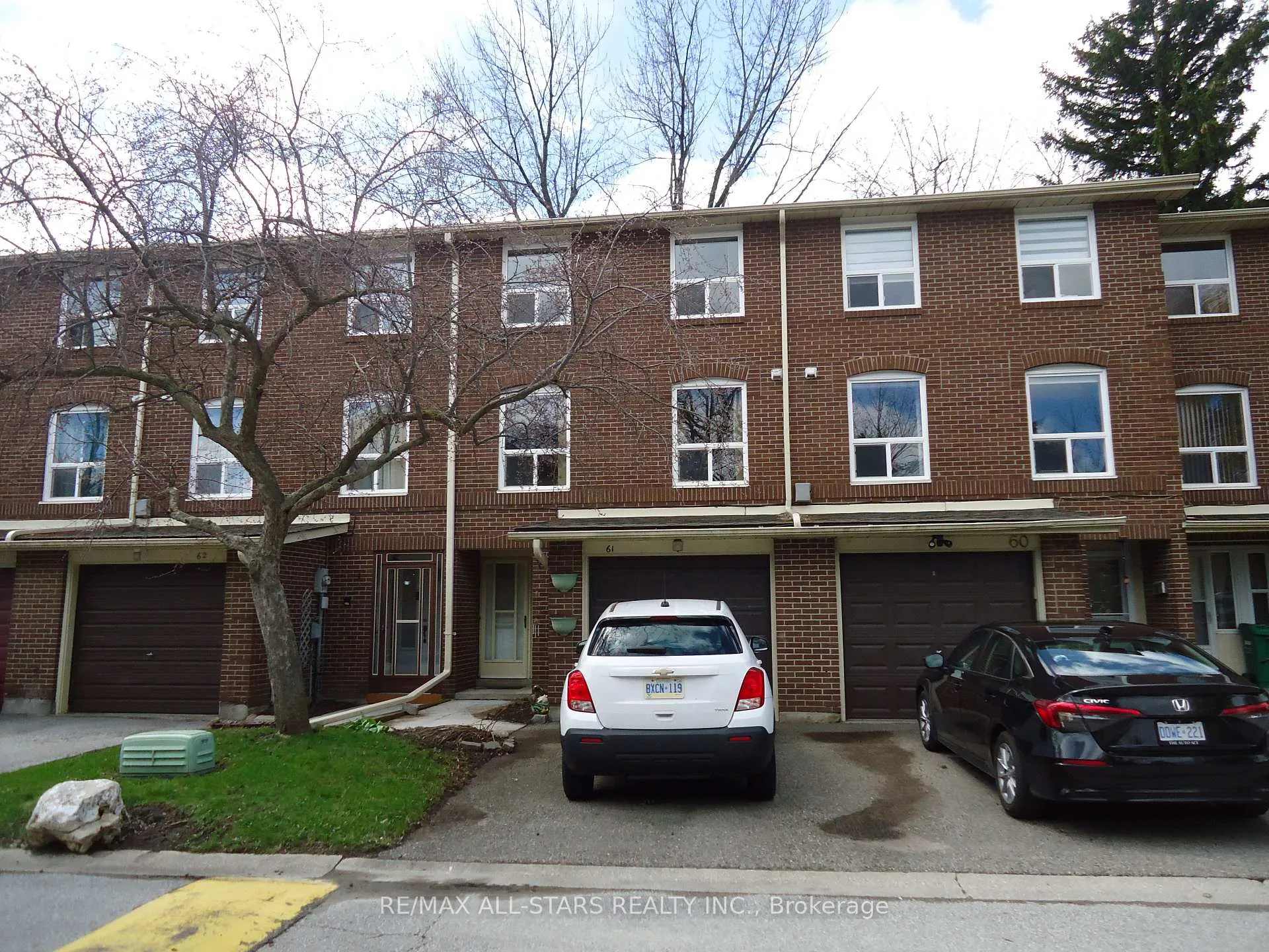 Front of 61 Eden Park Drive