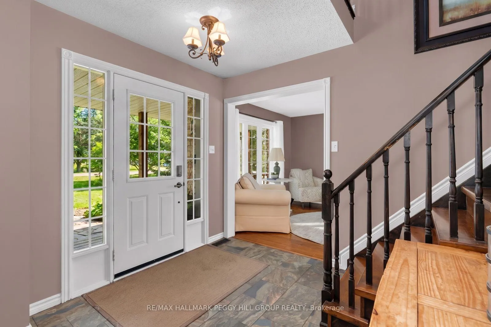 Photo 10 of 5 Campbell Court, Springwater, Hillsdale — HOMEH