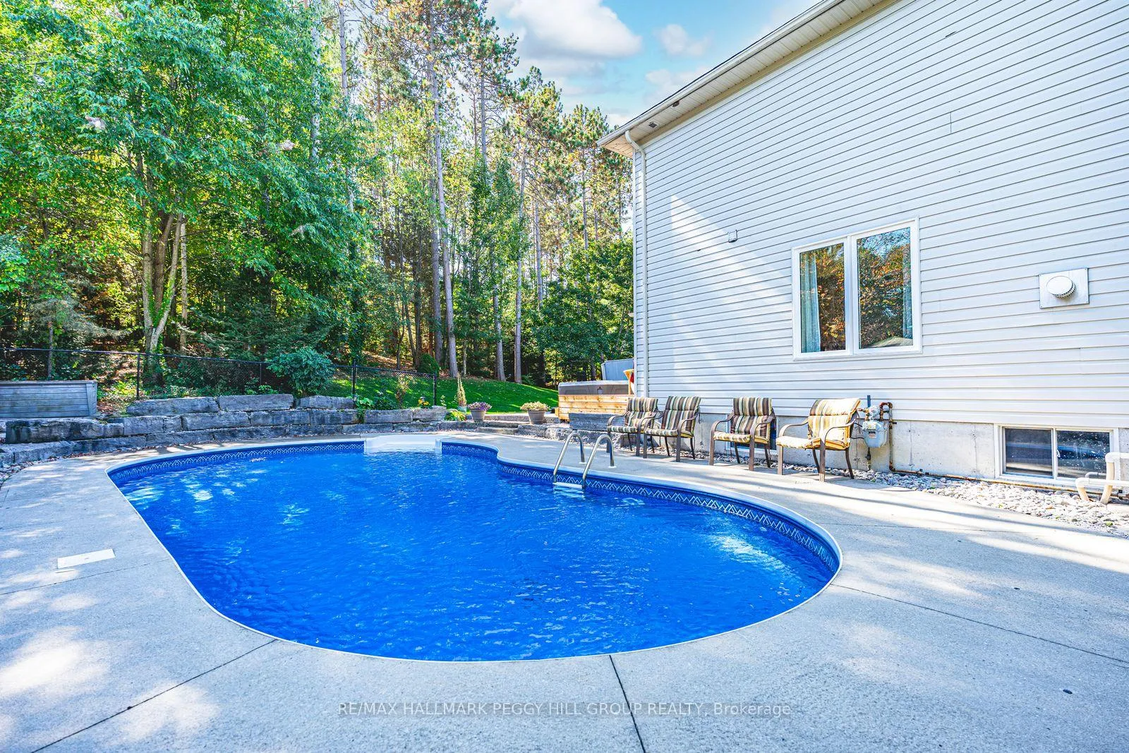 Photo 22 of 5 Campbell Court, Springwater, Hillsdale — HOMEH