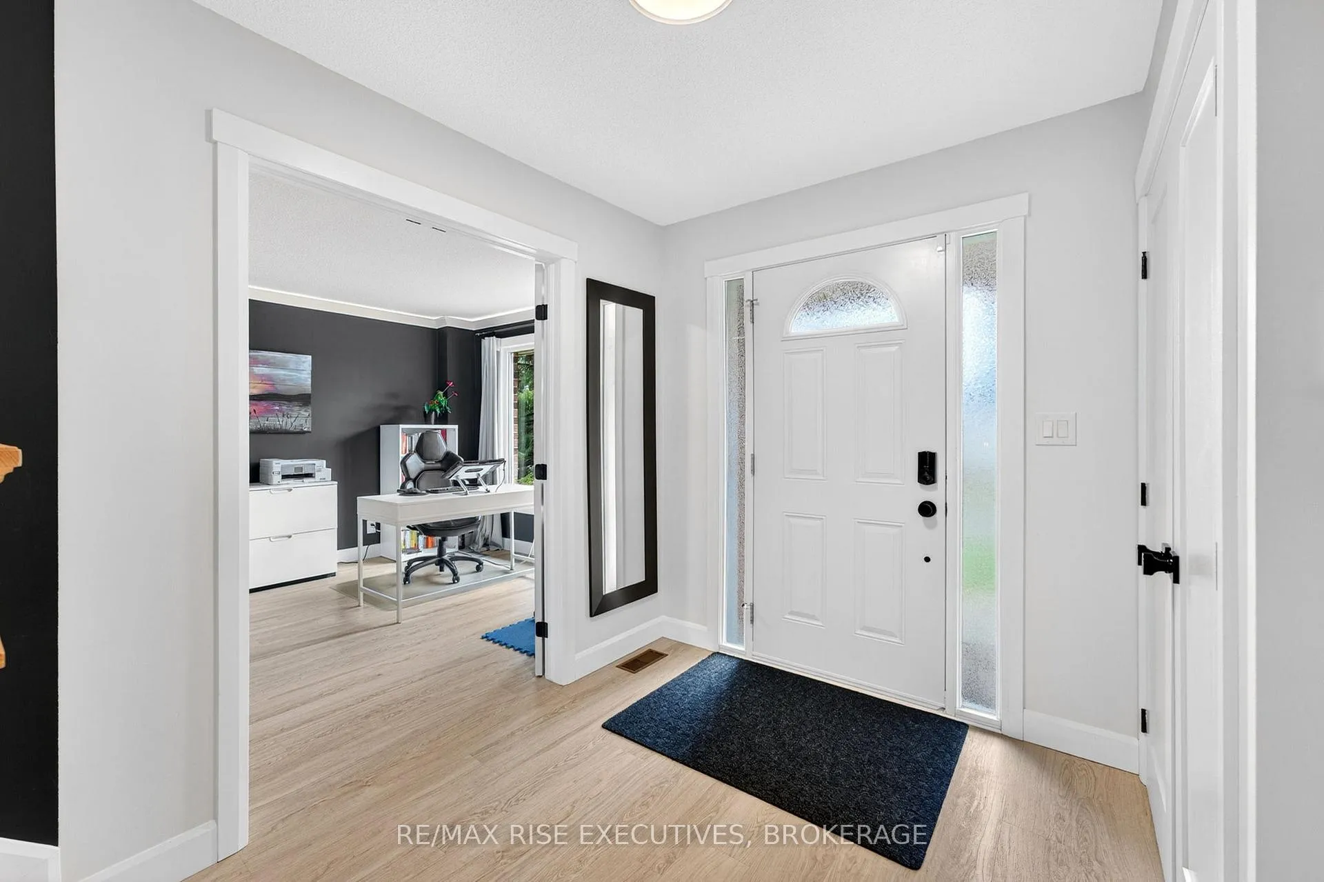Photo 3 of 1220 Humberside Drive, Kingston, North of Taylor-Kidd Blvd — HOMEH