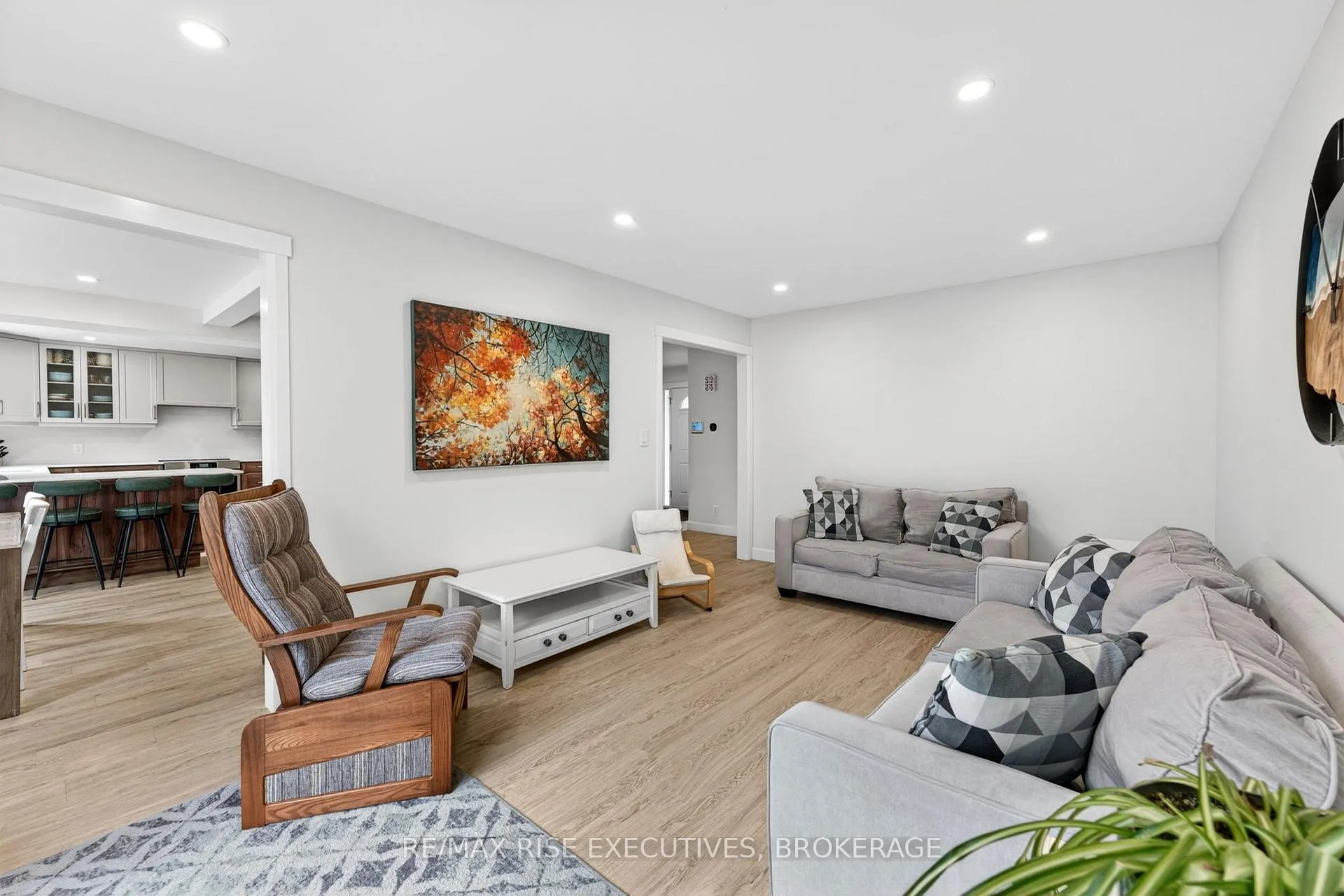 Photo 8 of 1220 Humberside Drive, Kingston, North of Taylor-Kidd Blvd — HOMEH
