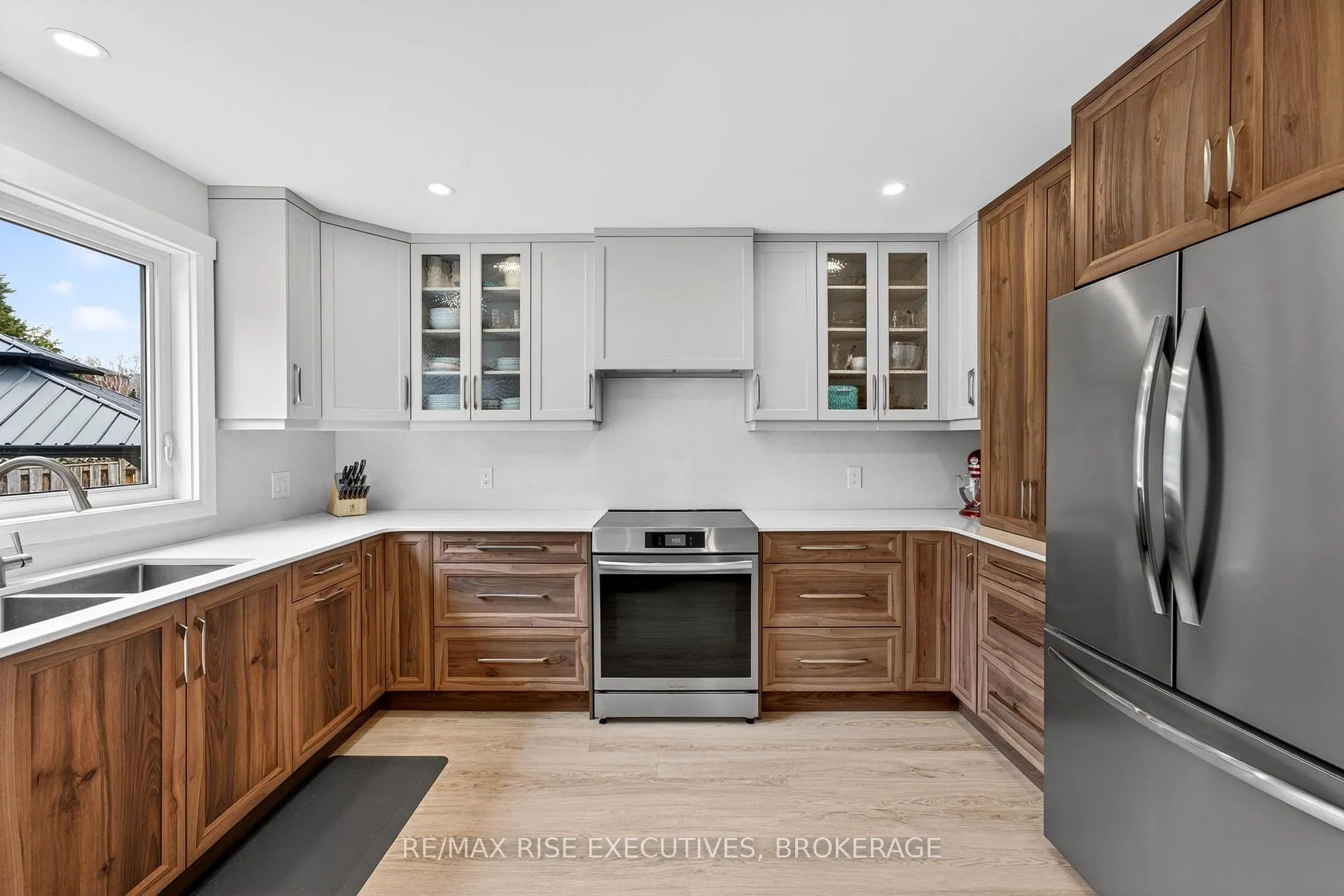 Photo 15 of 1220 Humberside Drive, Kingston, North of Taylor-Kidd Blvd — HOMEH