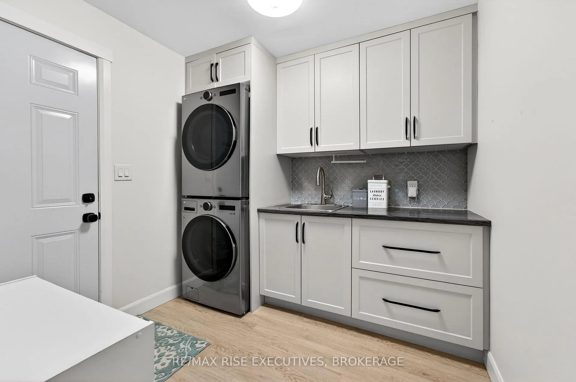 Photo 17 of 1220 Humberside Drive, Kingston, North of Taylor-Kidd Blvd — HOMEH