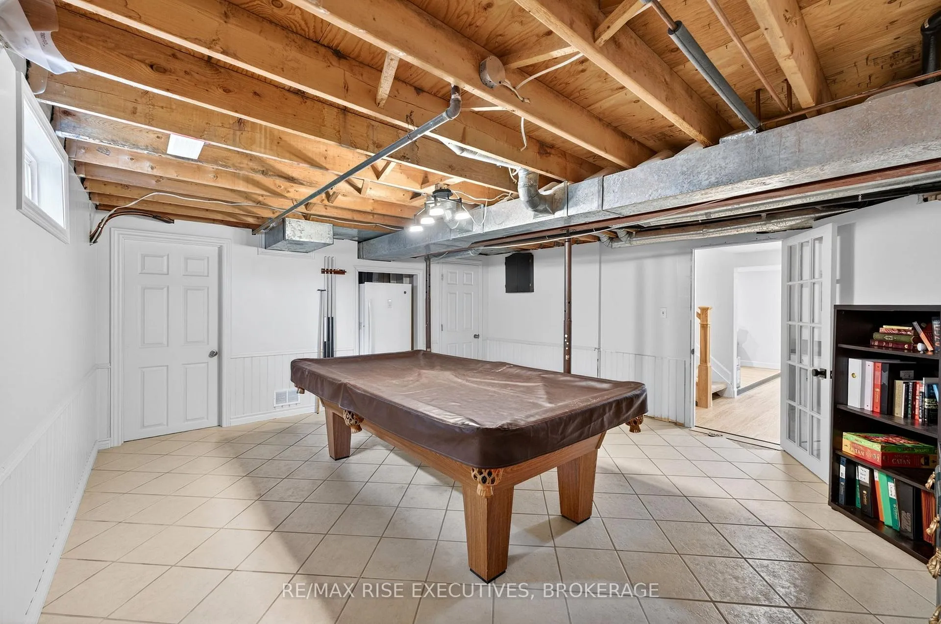 Photo 34 of 1220 Humberside Drive, Kingston, North of Taylor-Kidd Blvd — HOMEH