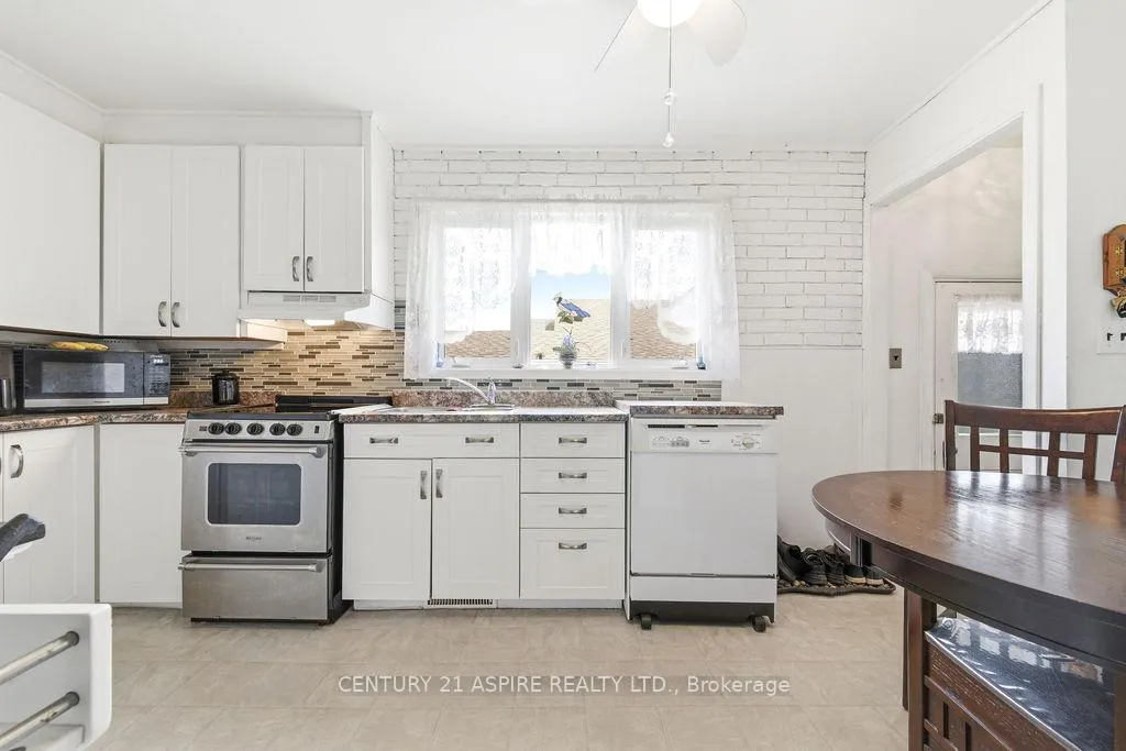 Photo 17 of 14 Wilbert Street, Petawawa — HOMEH