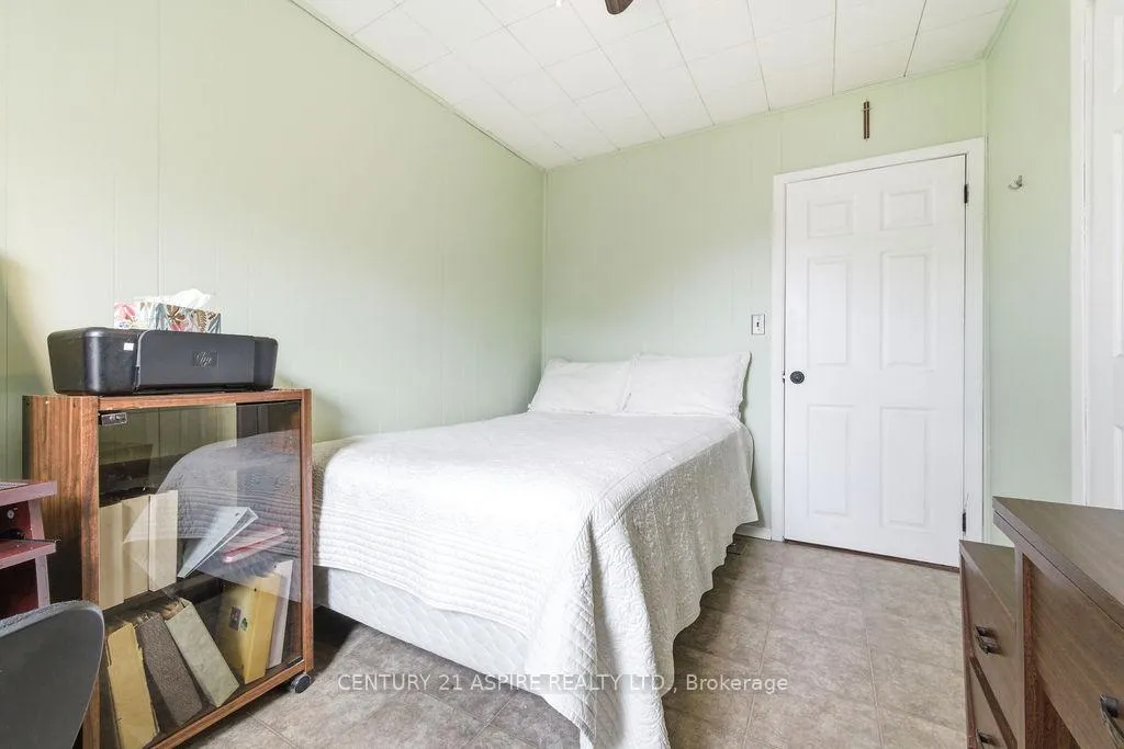 Photo 33 of 14 Wilbert Street, Petawawa — HOMEH