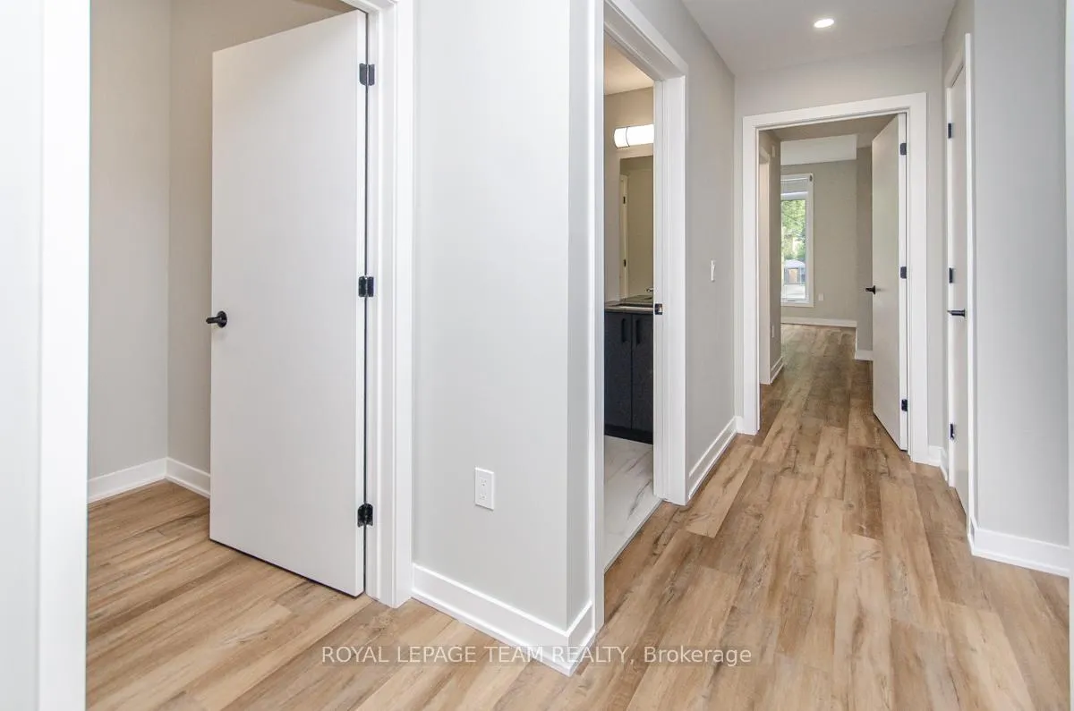 Photo 3 of Unit 303, 1291 Summerville Avenue, Ottawa, Carlington — HOMEH